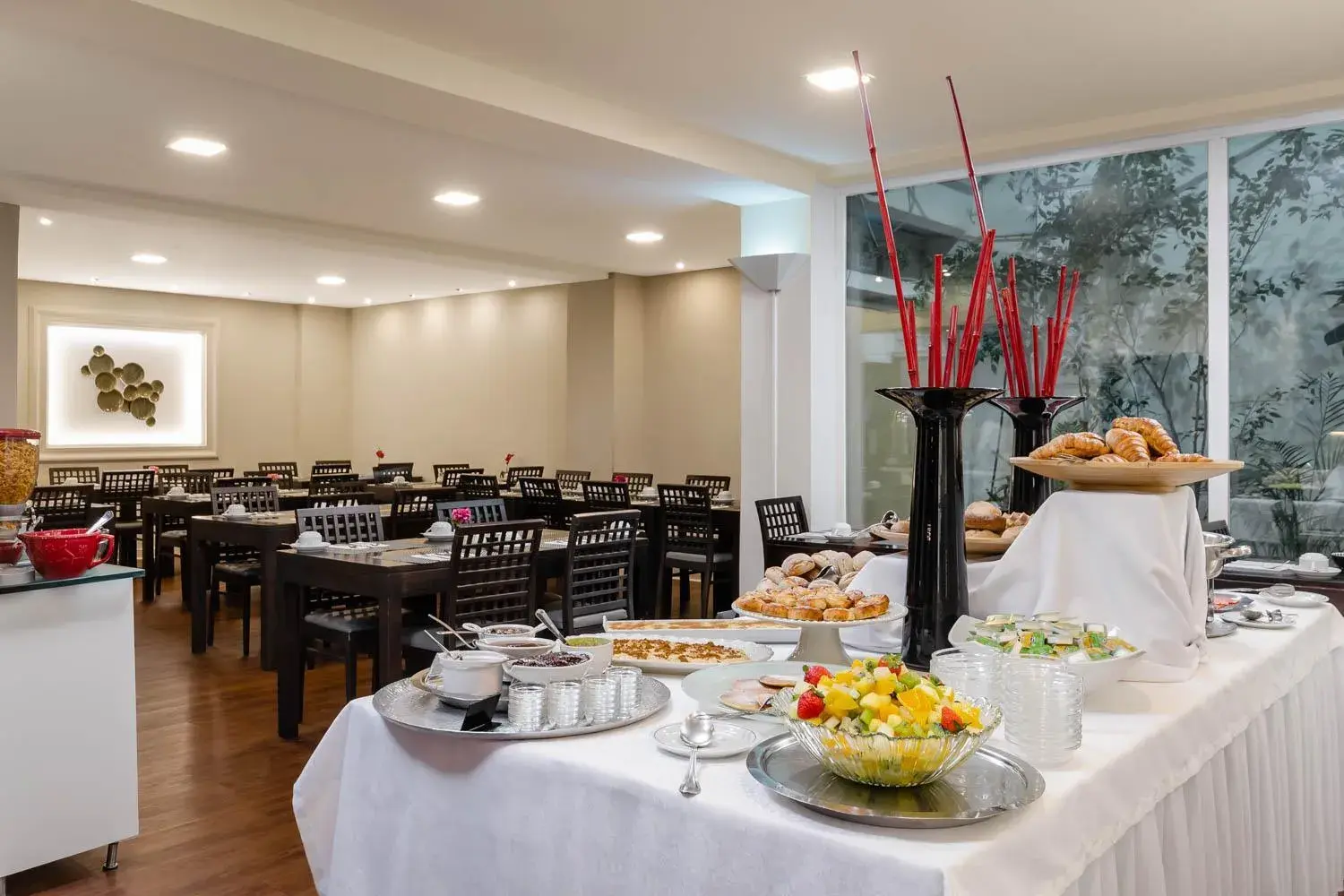 Breakfast, Restaurant/Places to Eat in Lisboa Central Park Hotel Suites & Studios