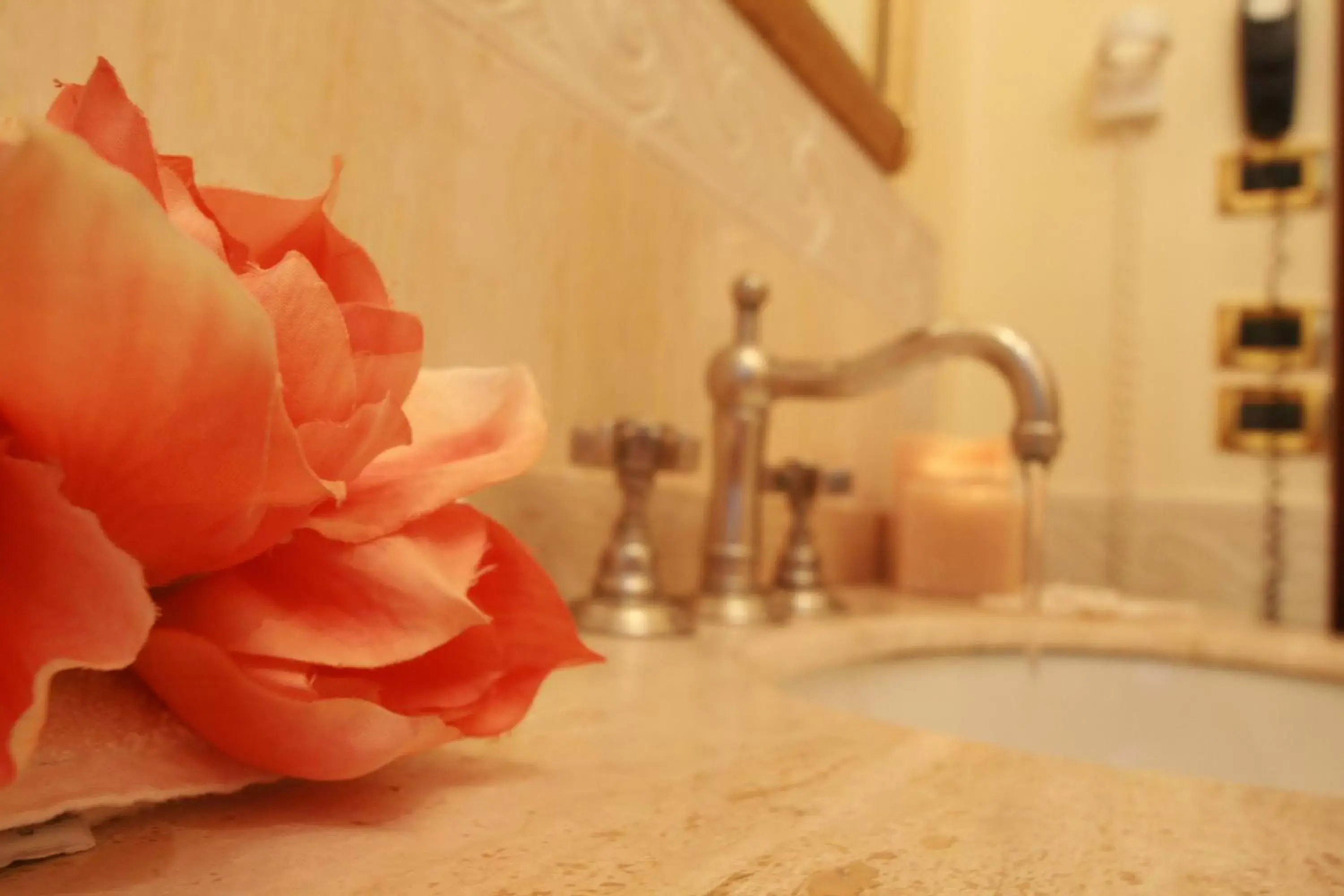 Bathroom in Hotel Al Ponte Dei Sospiri