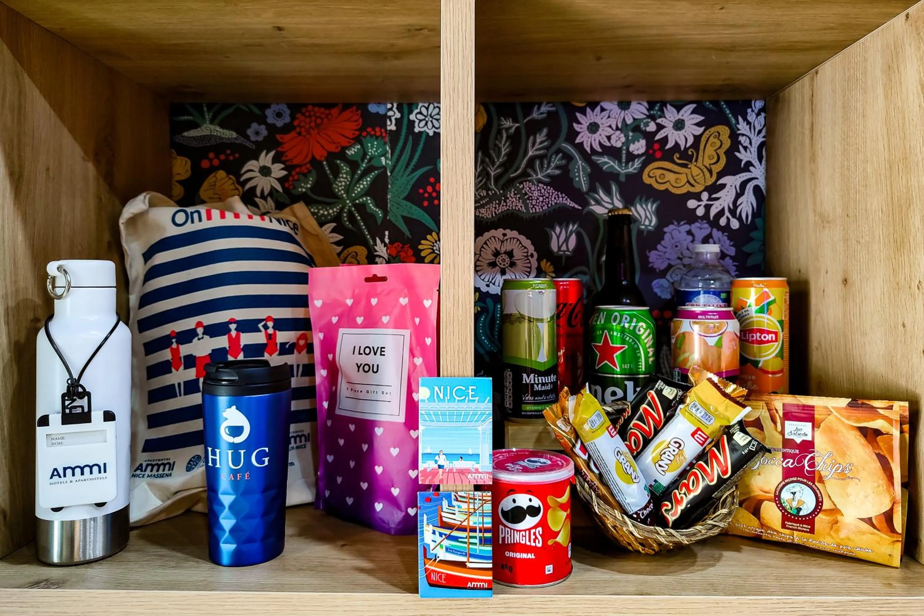 Drinks in Hôtel Du Centre, un hôtel AMMI