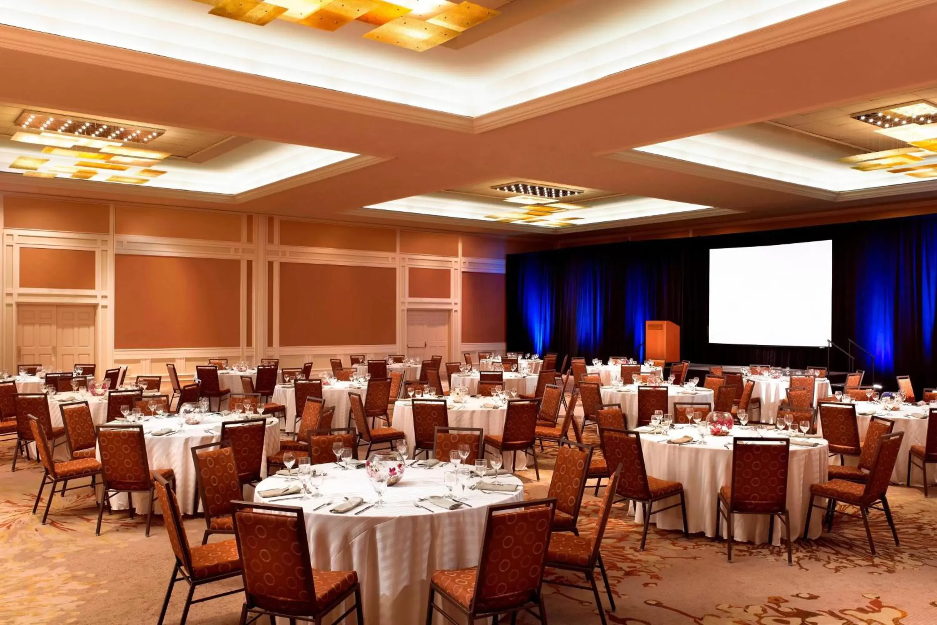 Meeting/conference room, Restaurant/Places to Eat in The Westin La Paloma Resort & Spa