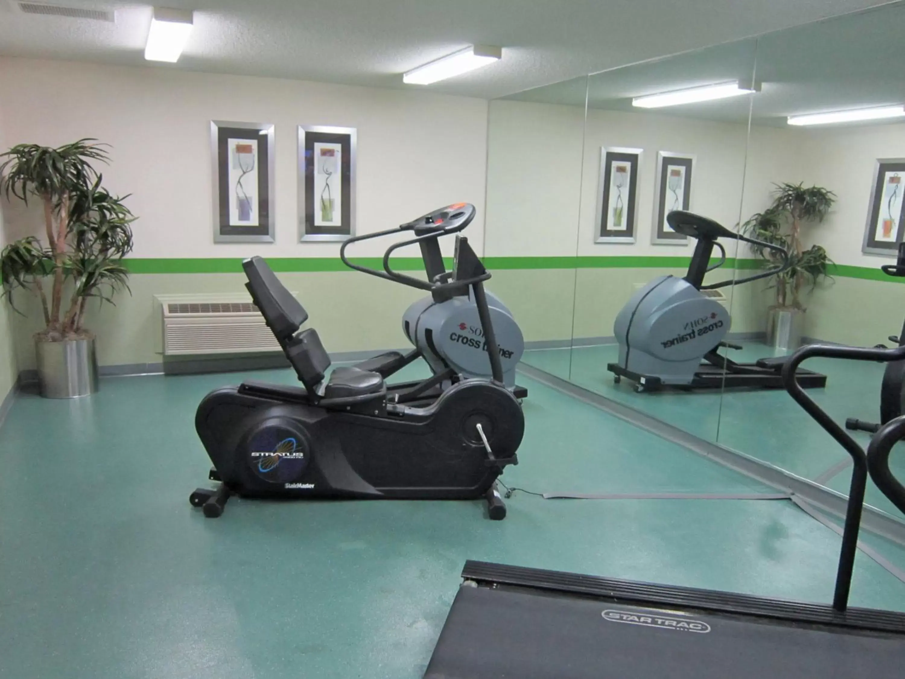 Fitness centre/facilities, Fitness Center/Facilities in Extended Stay America Suites - Fort Lauderdale - Cypress Creek - NW 6th Way