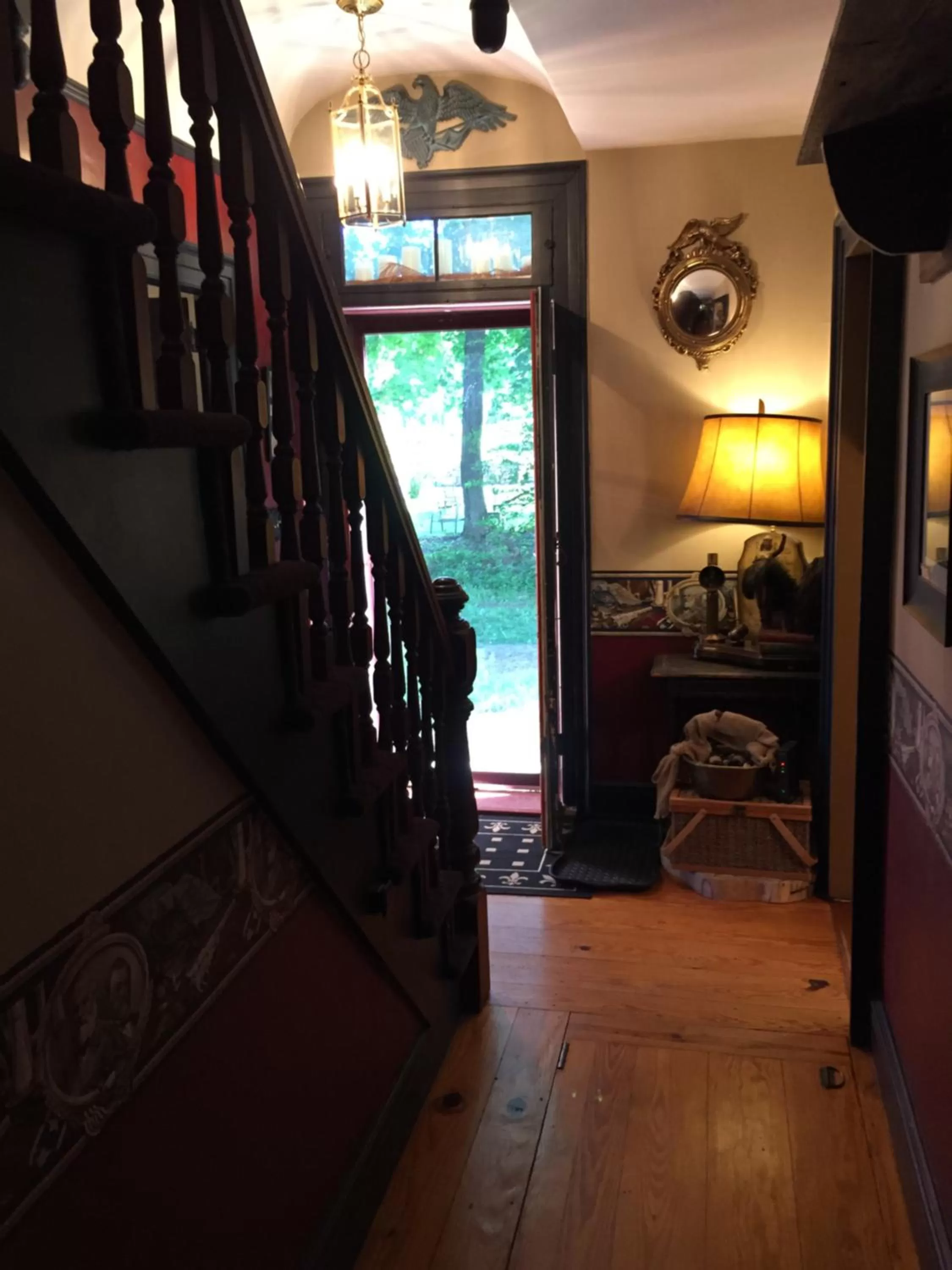 Facade/entrance in Innkeeper's Place B&B