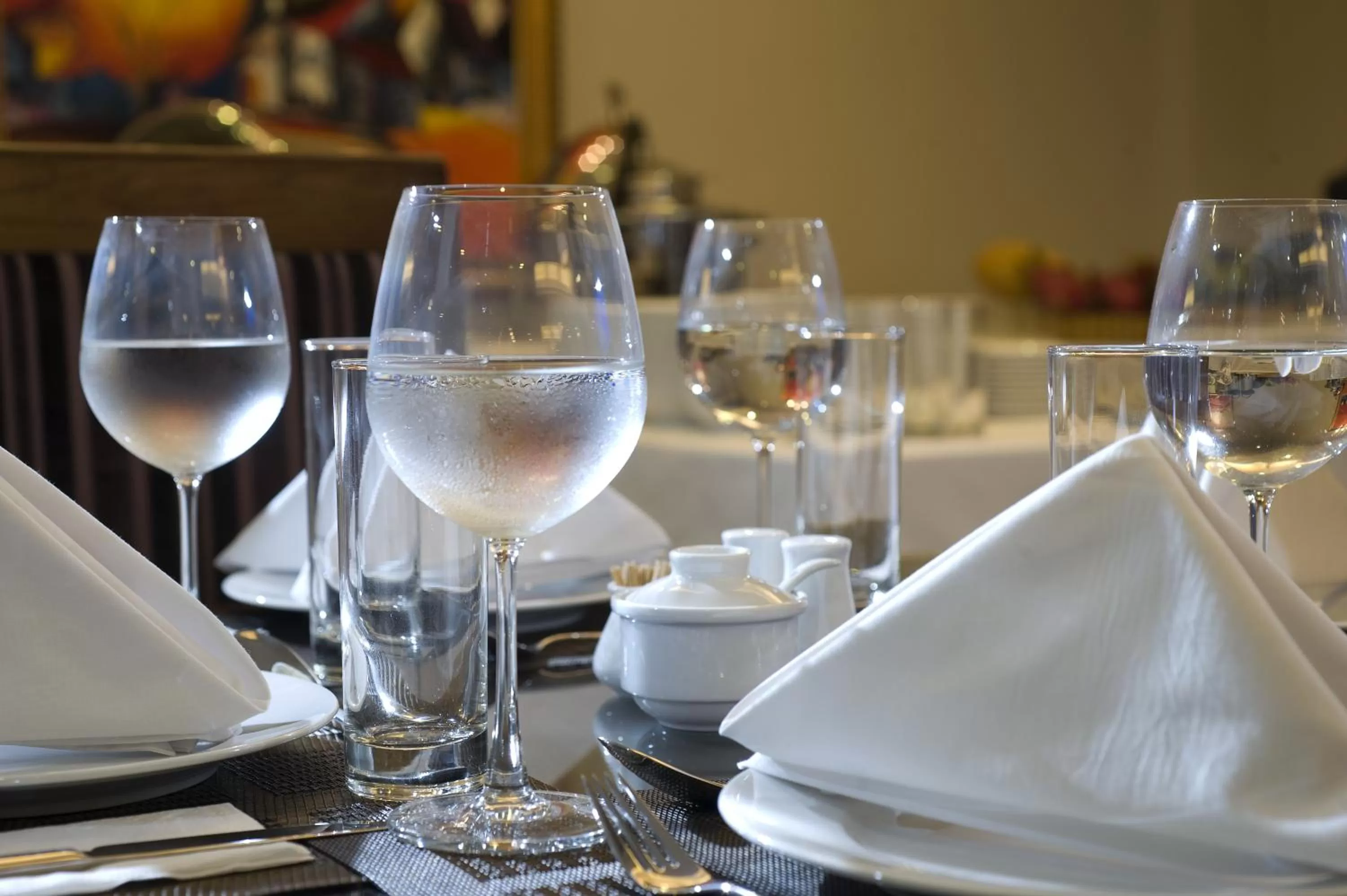 Restaurant/places to eat in Gallant Hotel