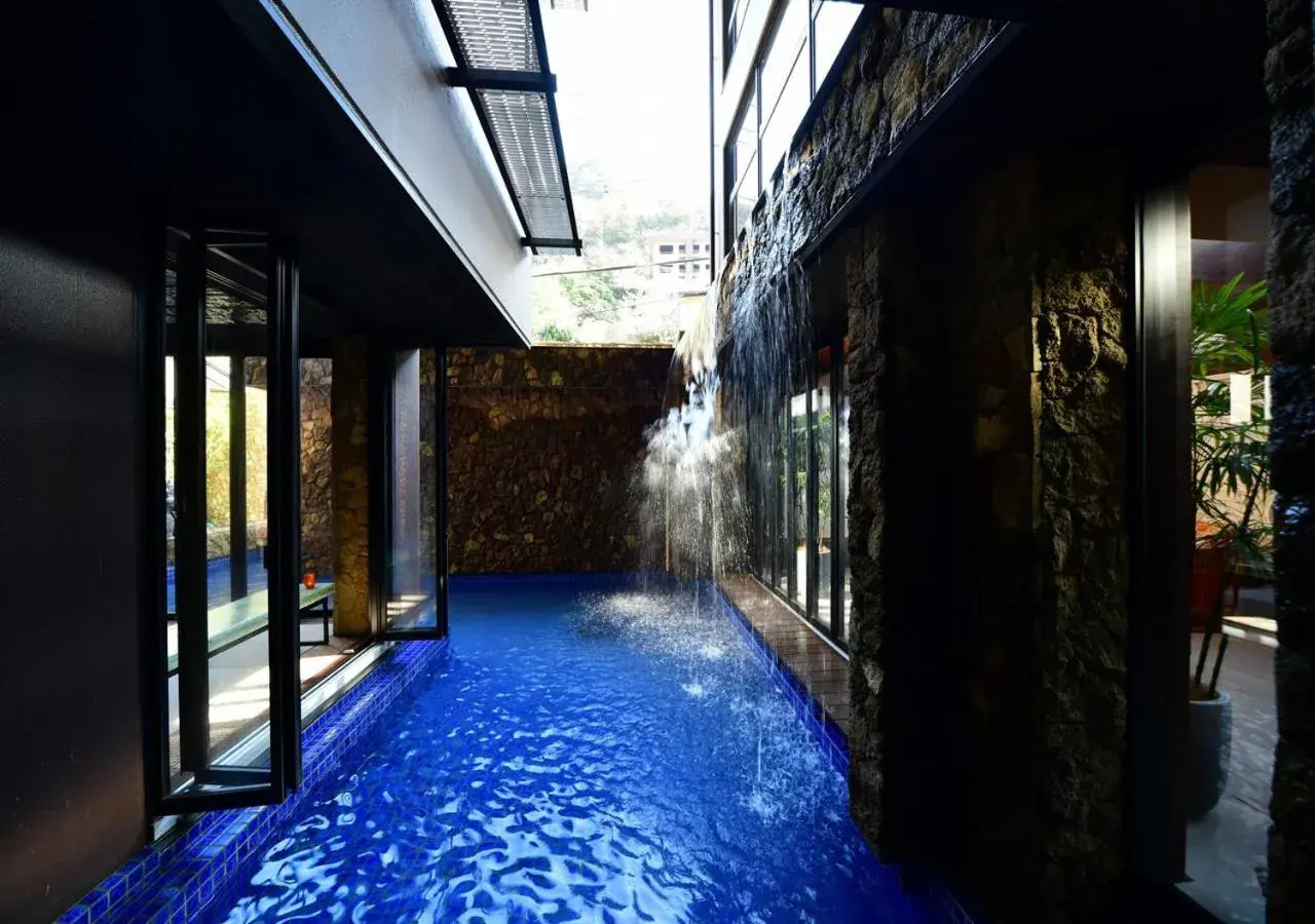 Lobby or reception, Swimming Pool in Balinese onsen ryokan Hakone Airu