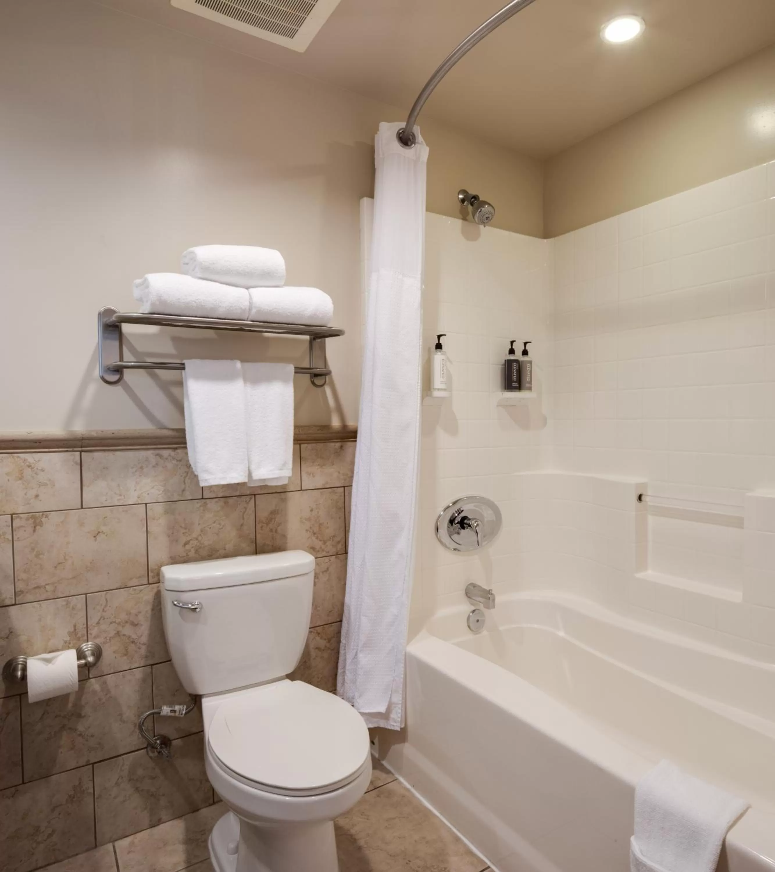 Shower in Ayres Hotel & Spa Mission Viejo - Lake Forest