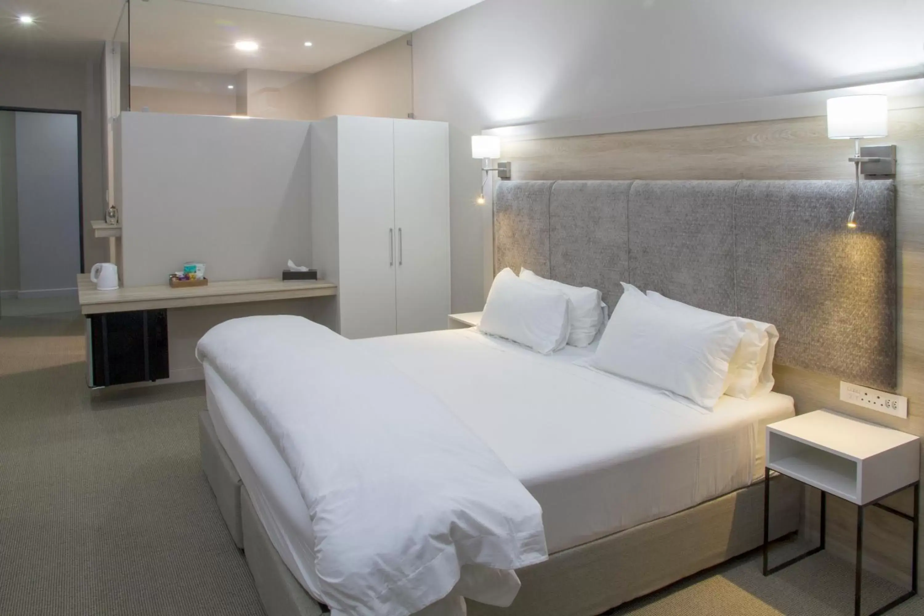 Garden view, Bed in Ocean Bay Guesthouse Garden view, Bed in Ocean Bay Guesthouse