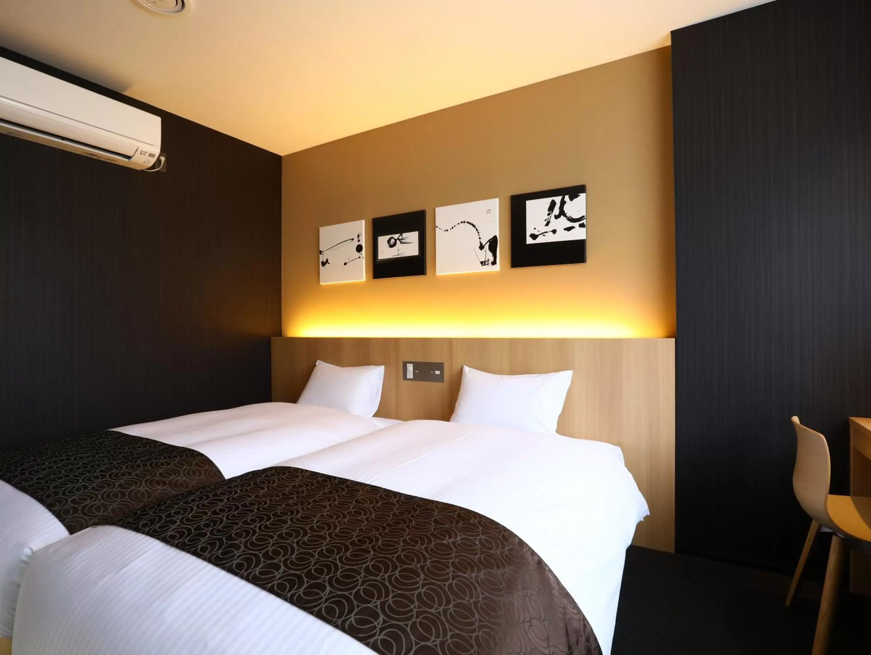 Bed in Hotel Wing International Kyoto - Shijo Karasuma