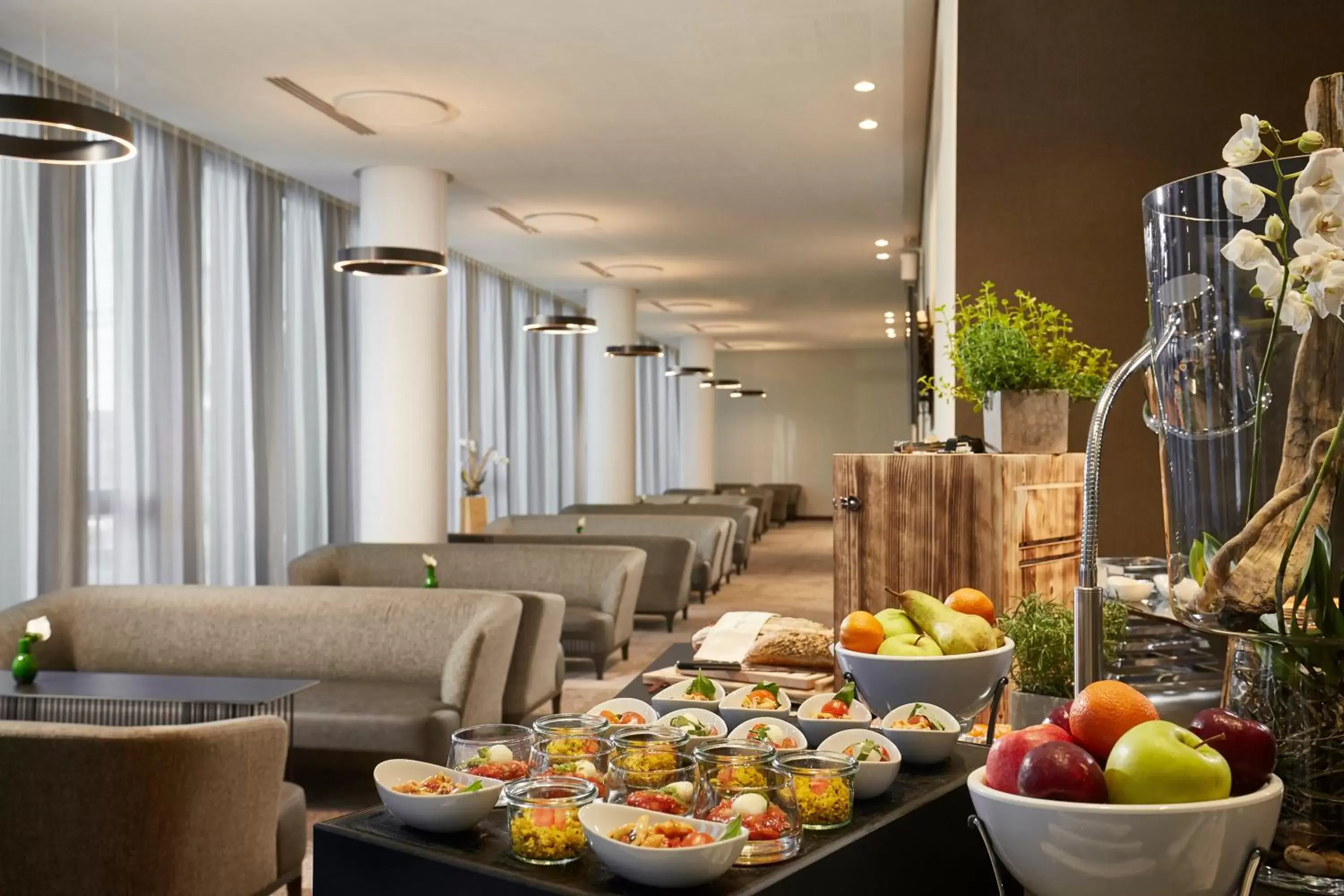 Business facilities in Hyperion Hotel München