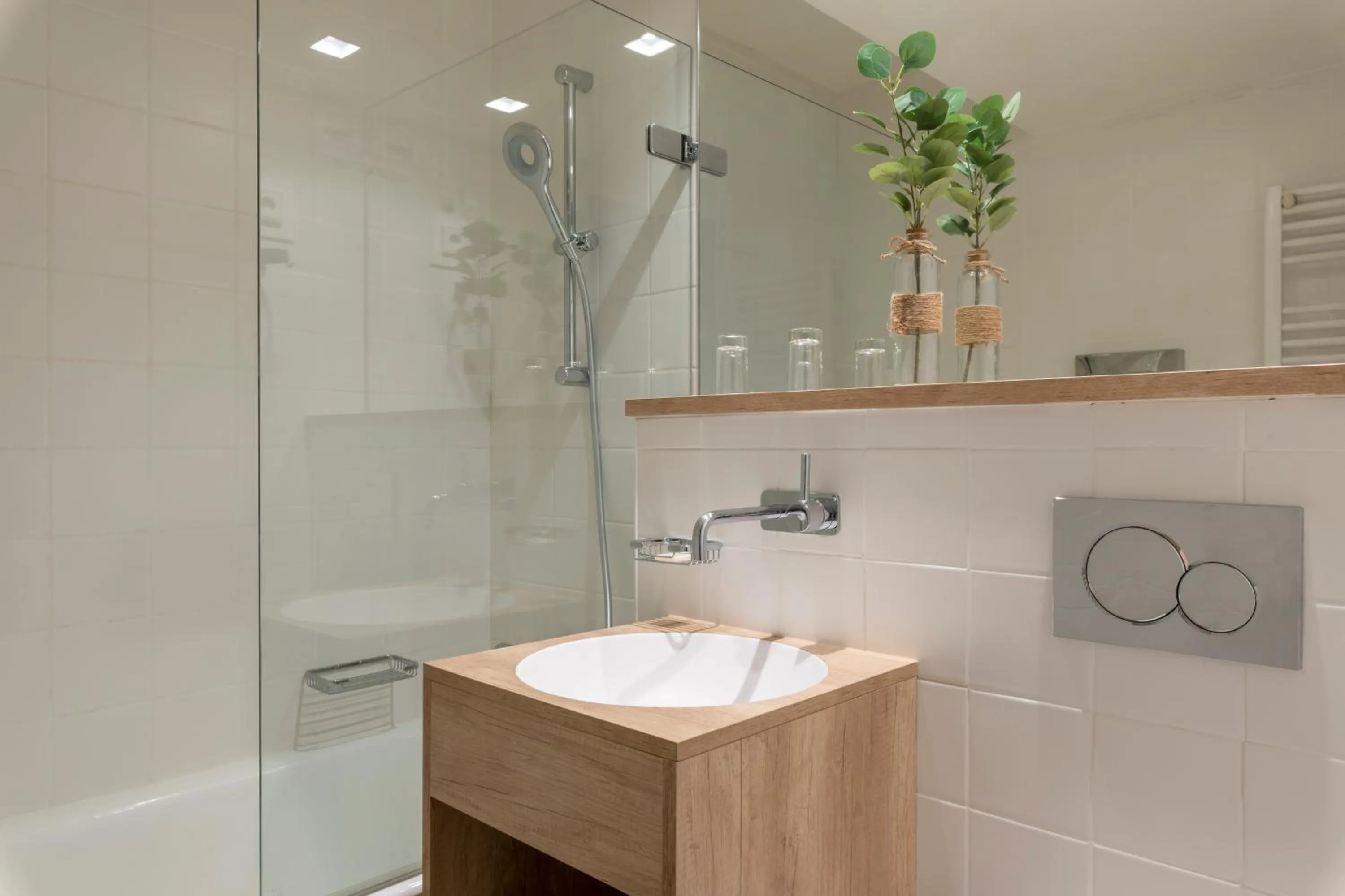 Bathroom in 9Hotel Opera