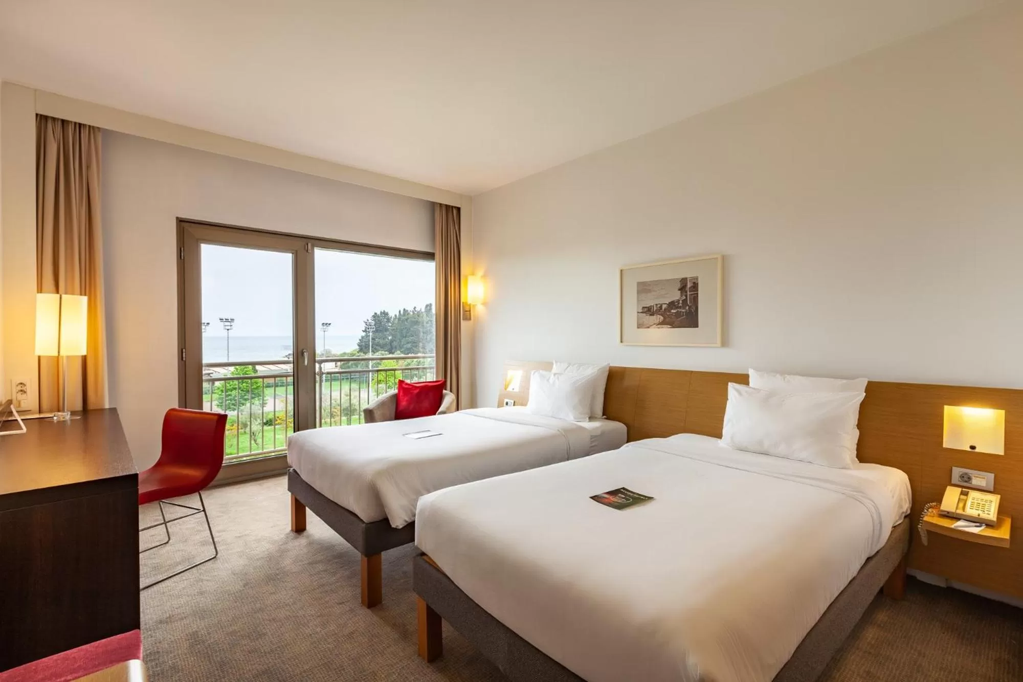 Photo of the whole room, Bed in Novotel Trabzon