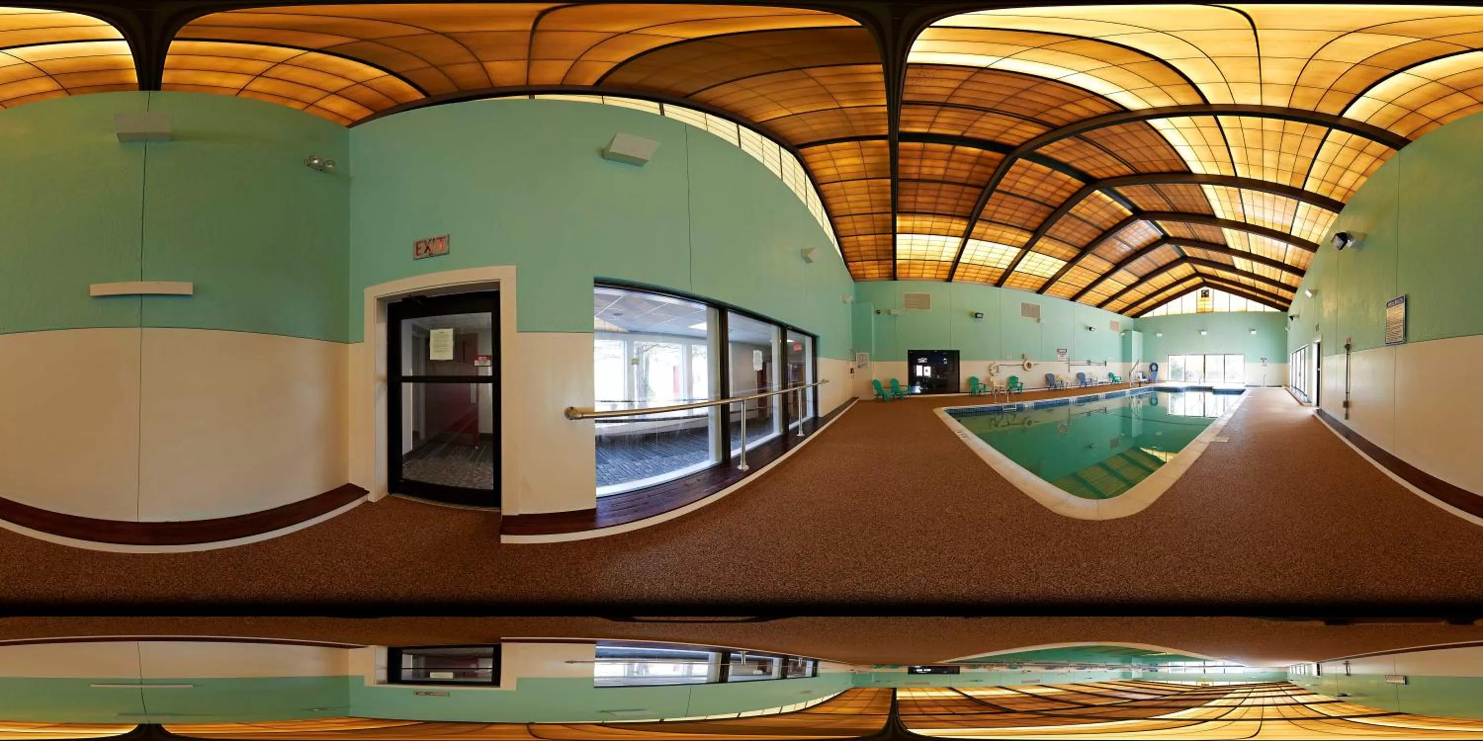 Swimming pool in Falmouth Inn