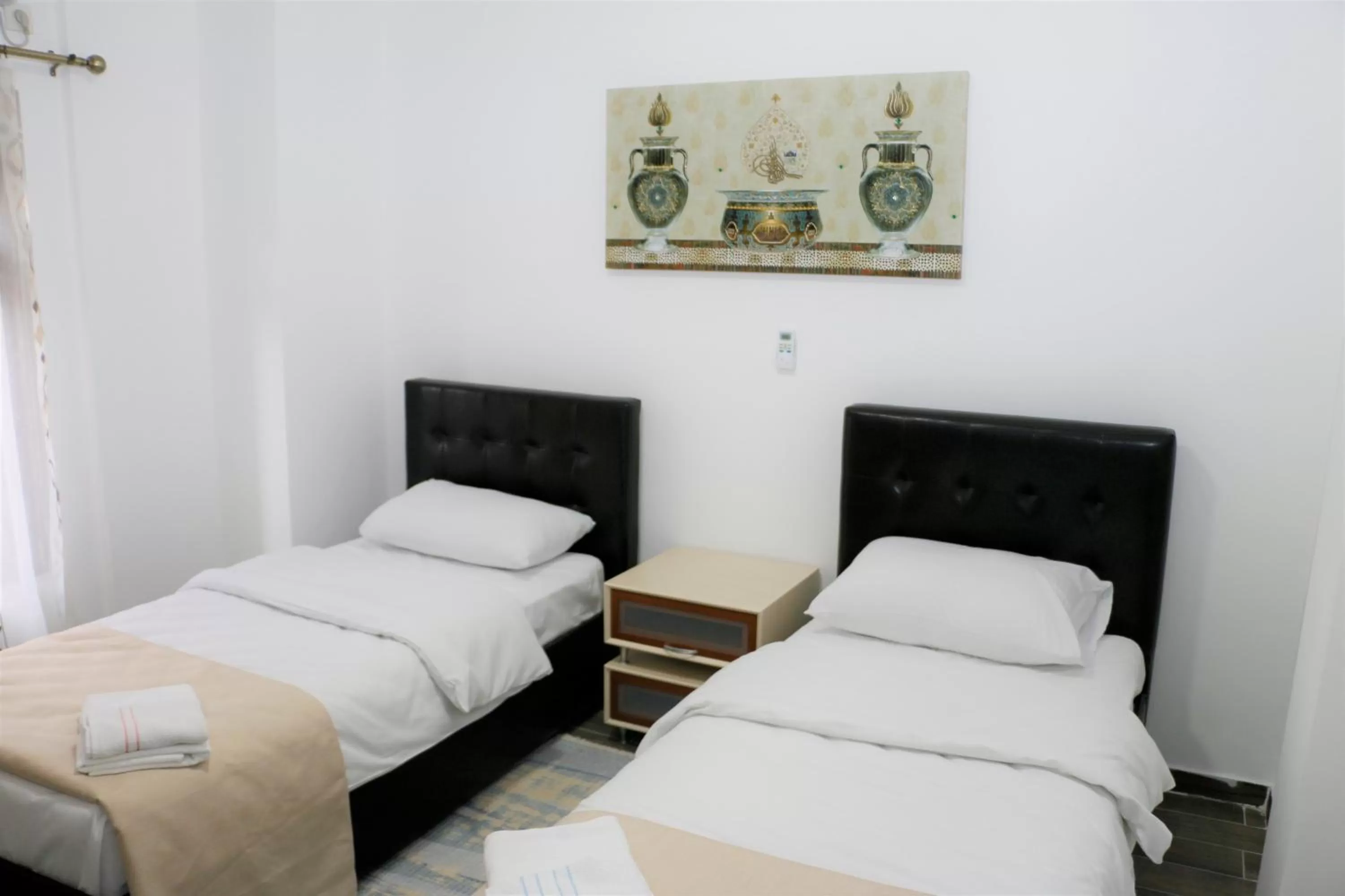 Day, Bed in Hotel Old Konak