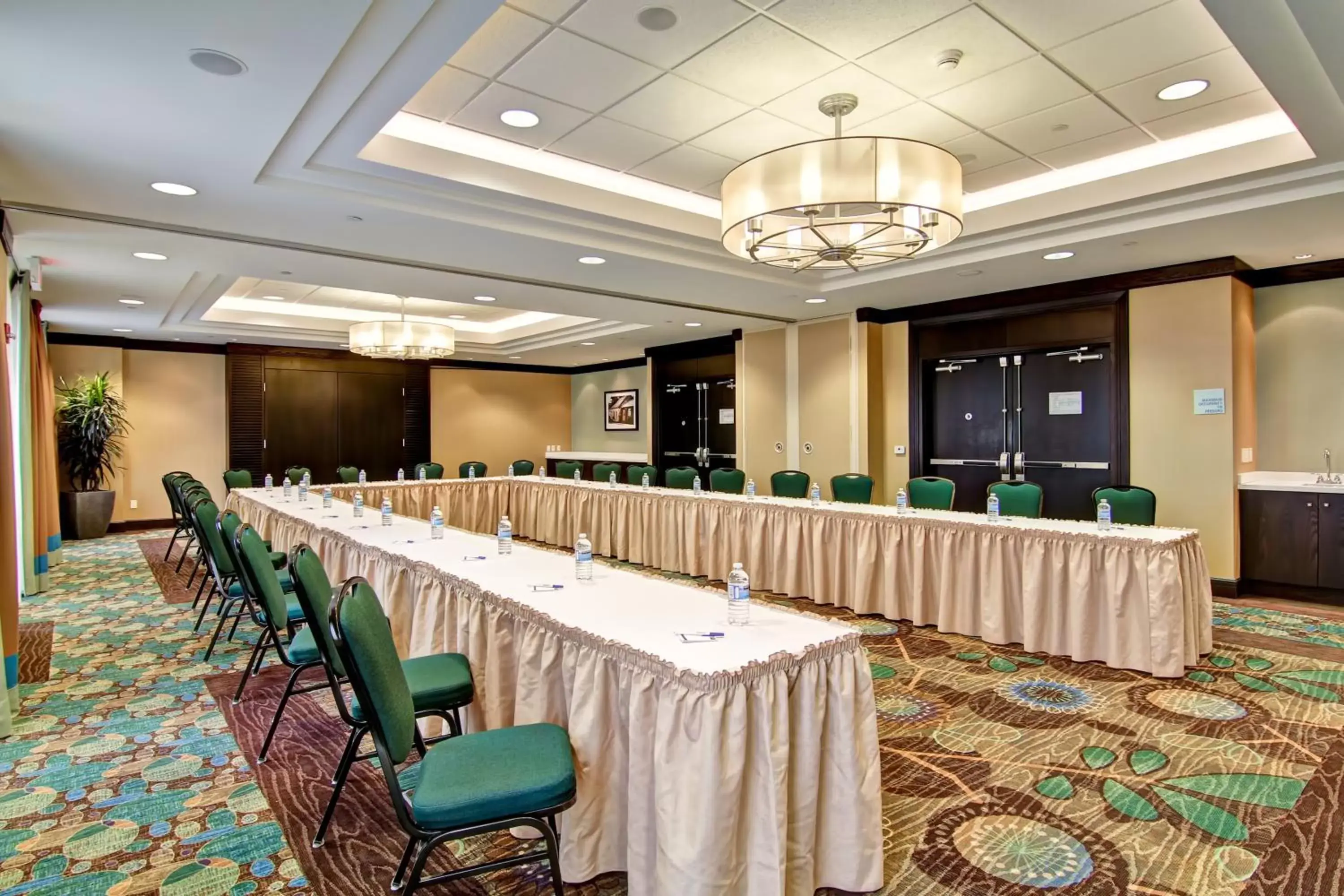 Meeting/conference room in Holiday Inn Express Hotel & Suites Waterloo - St. Jacobs Area, an IHG Hotel