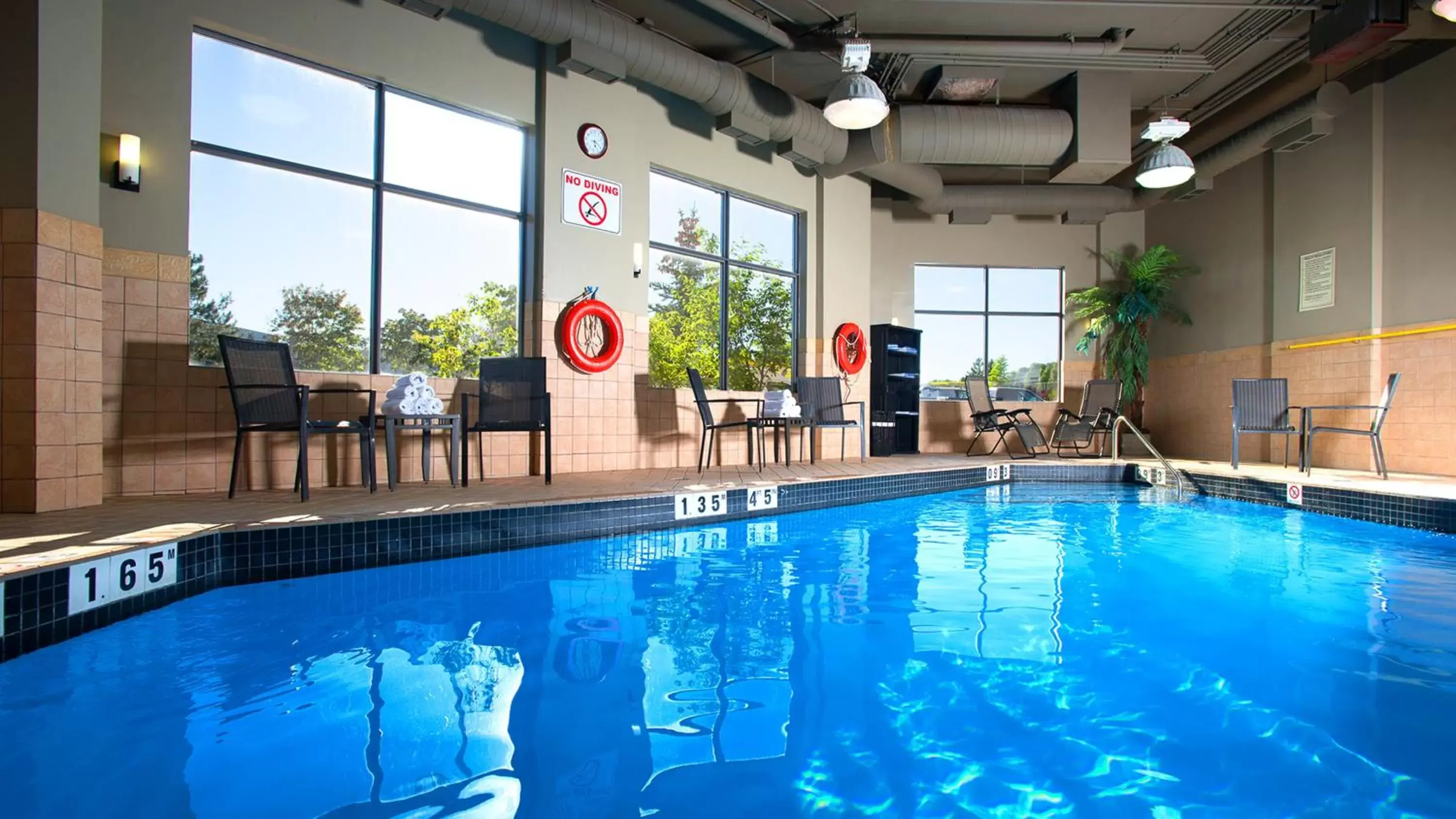 Swimming Pool in Holiday Inn & Suites Mississauga West - Meadowvale, an IHG Hotel