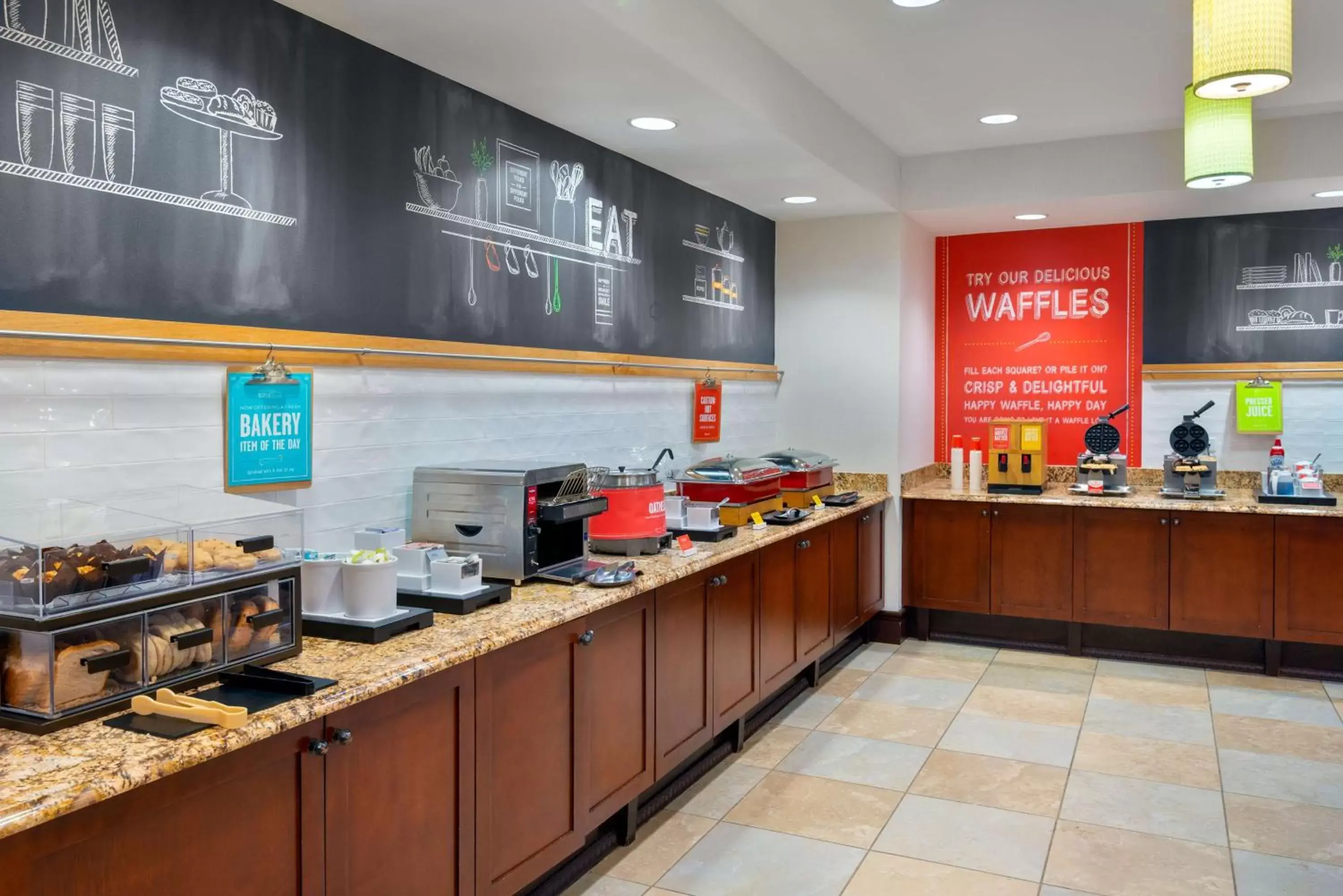 Breakfast, Restaurant/Places to Eat in Hampton Inn and Suites Hartford/Farmington