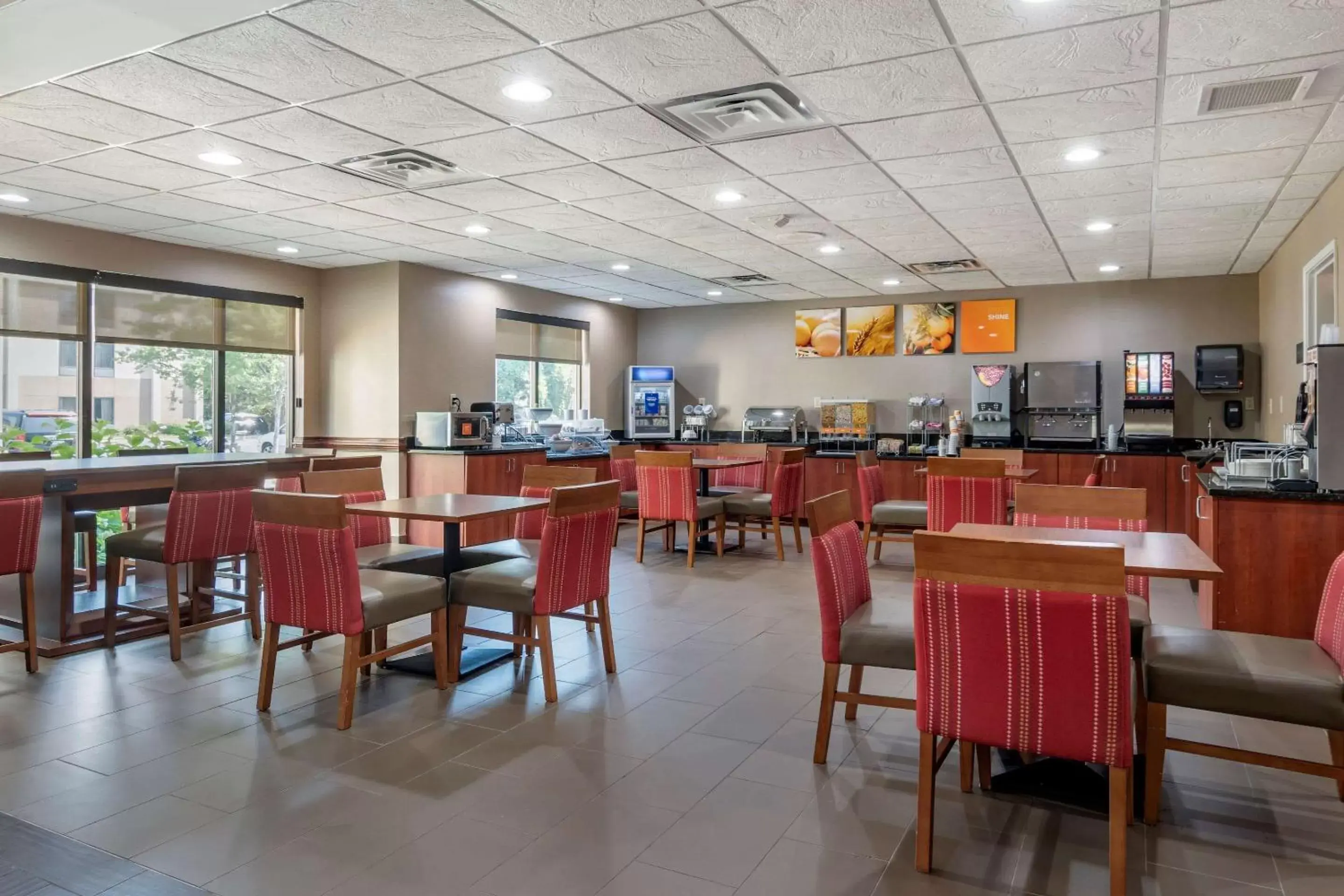 Restaurant/places to eat in Comfort Suites Woodstock - Atlanta North Restaurant/places to eat in Comfort Suites Woodstock - Atlanta North