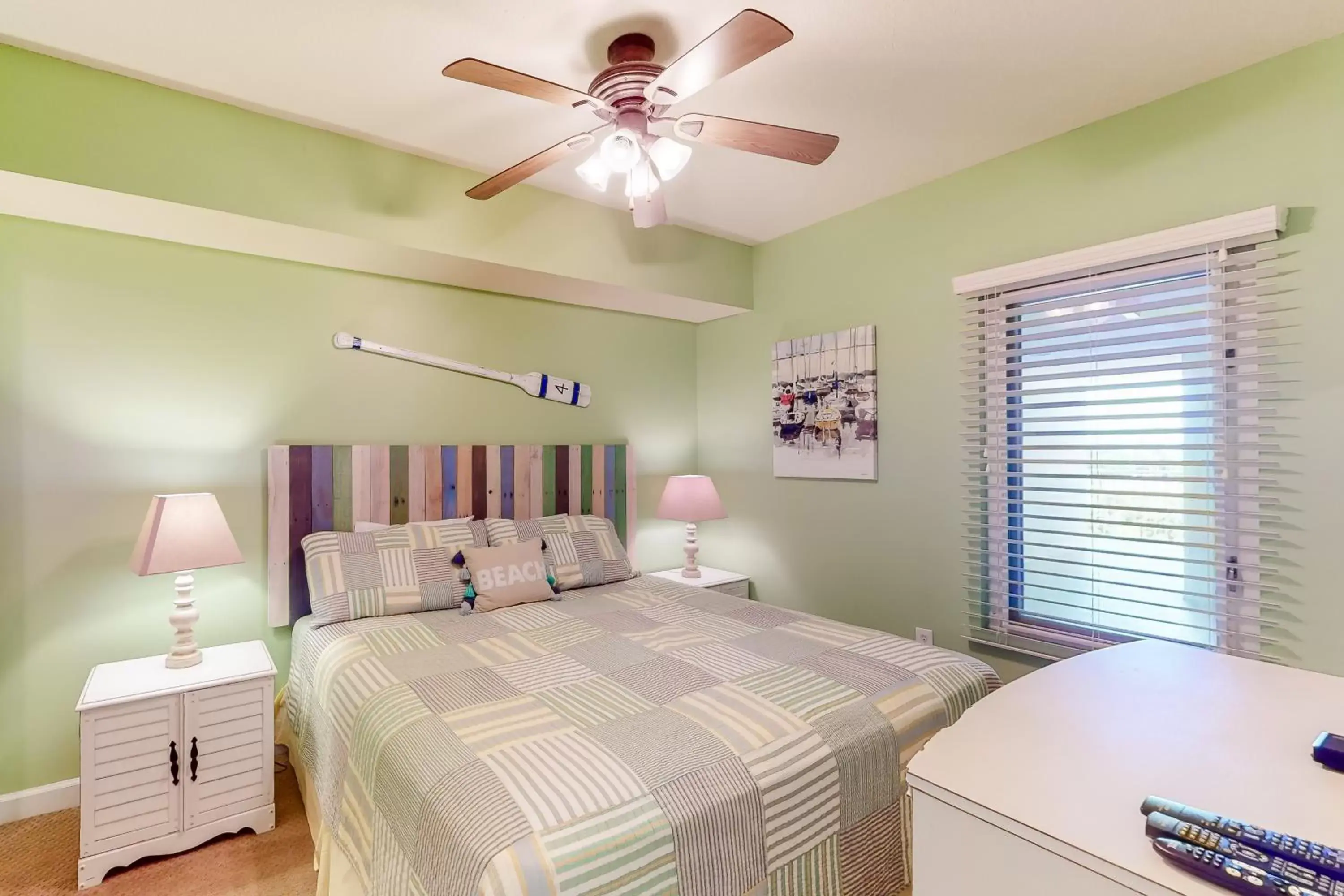 Bed in Sterling Shores 510 Destin (Condo)