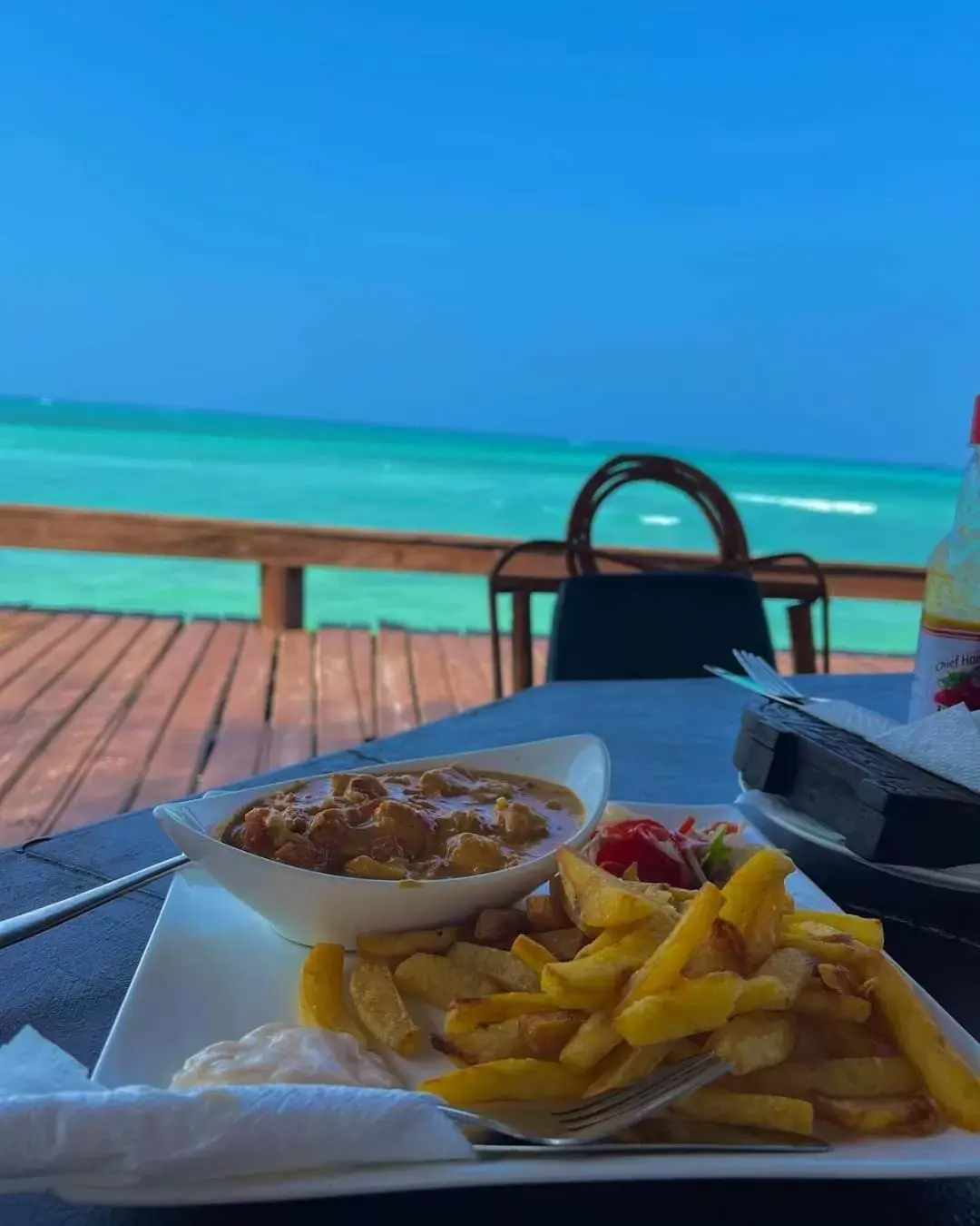 Lunch in Mnarani Beach Cottages