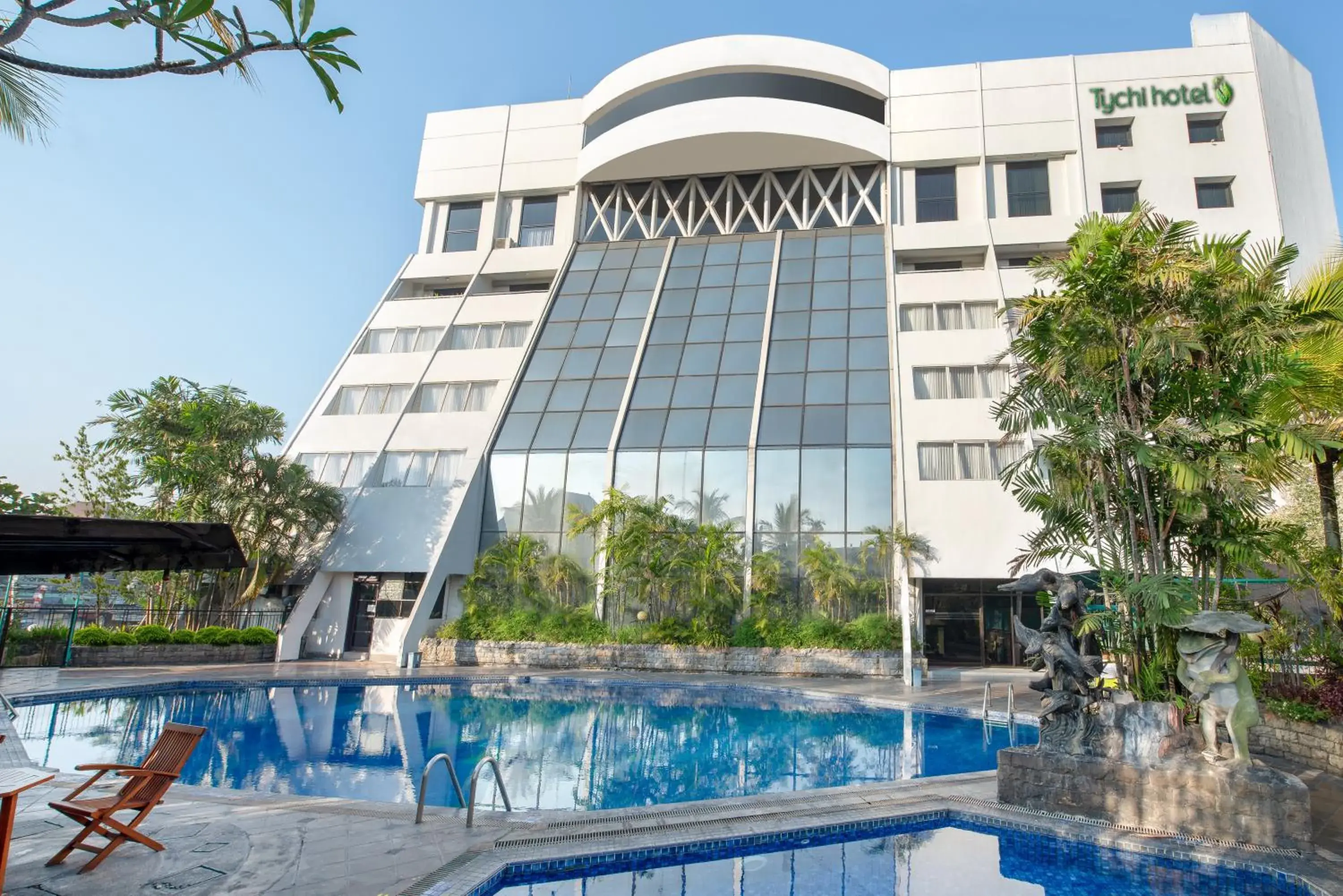 Property Building in Lux Tychi Hotel Malang