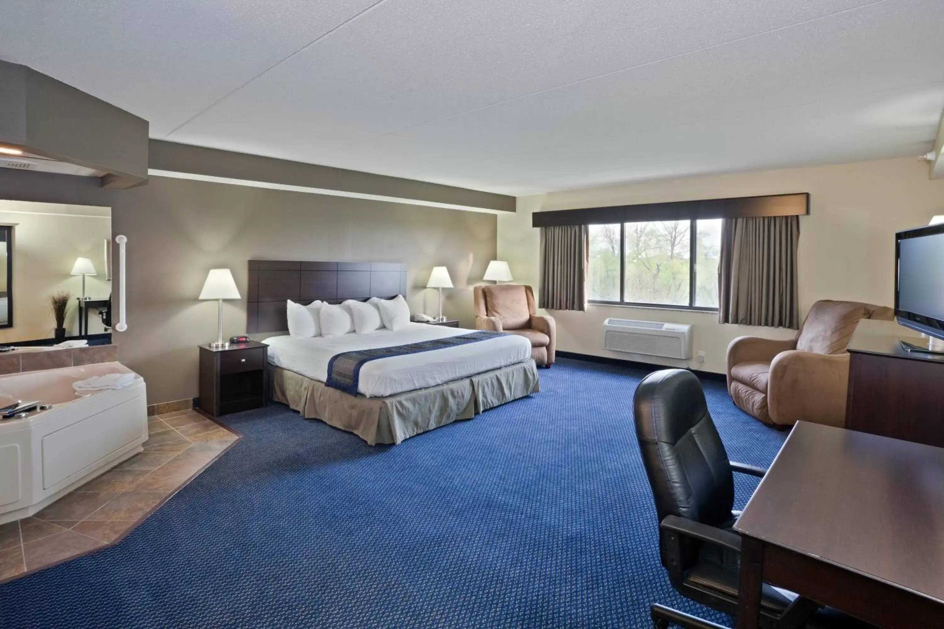 Photo of the whole room in AmericInn by Wyndham Lincoln South