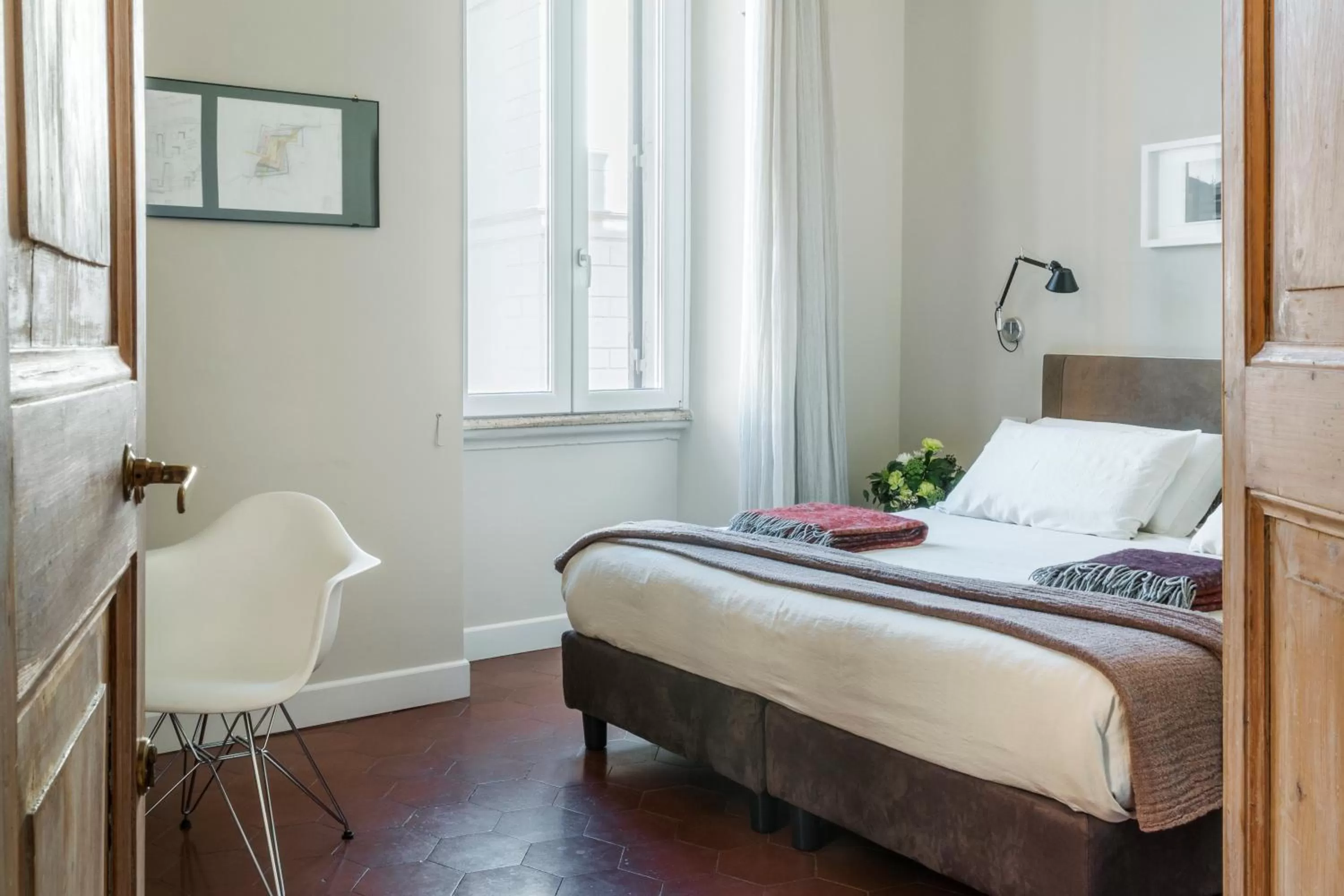 Photo of the whole room, Bed in MyNavona