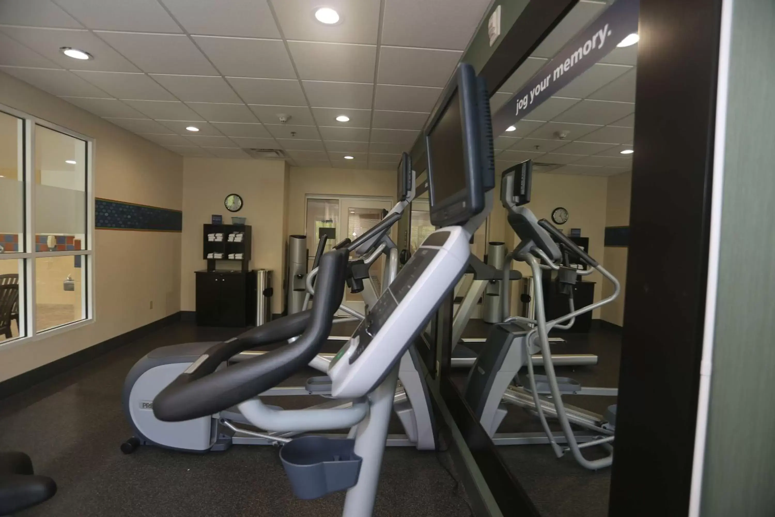 Fitness centre/facilities in Hampton Inn Owego Fitness centre/facilities in Hampton Inn Owego