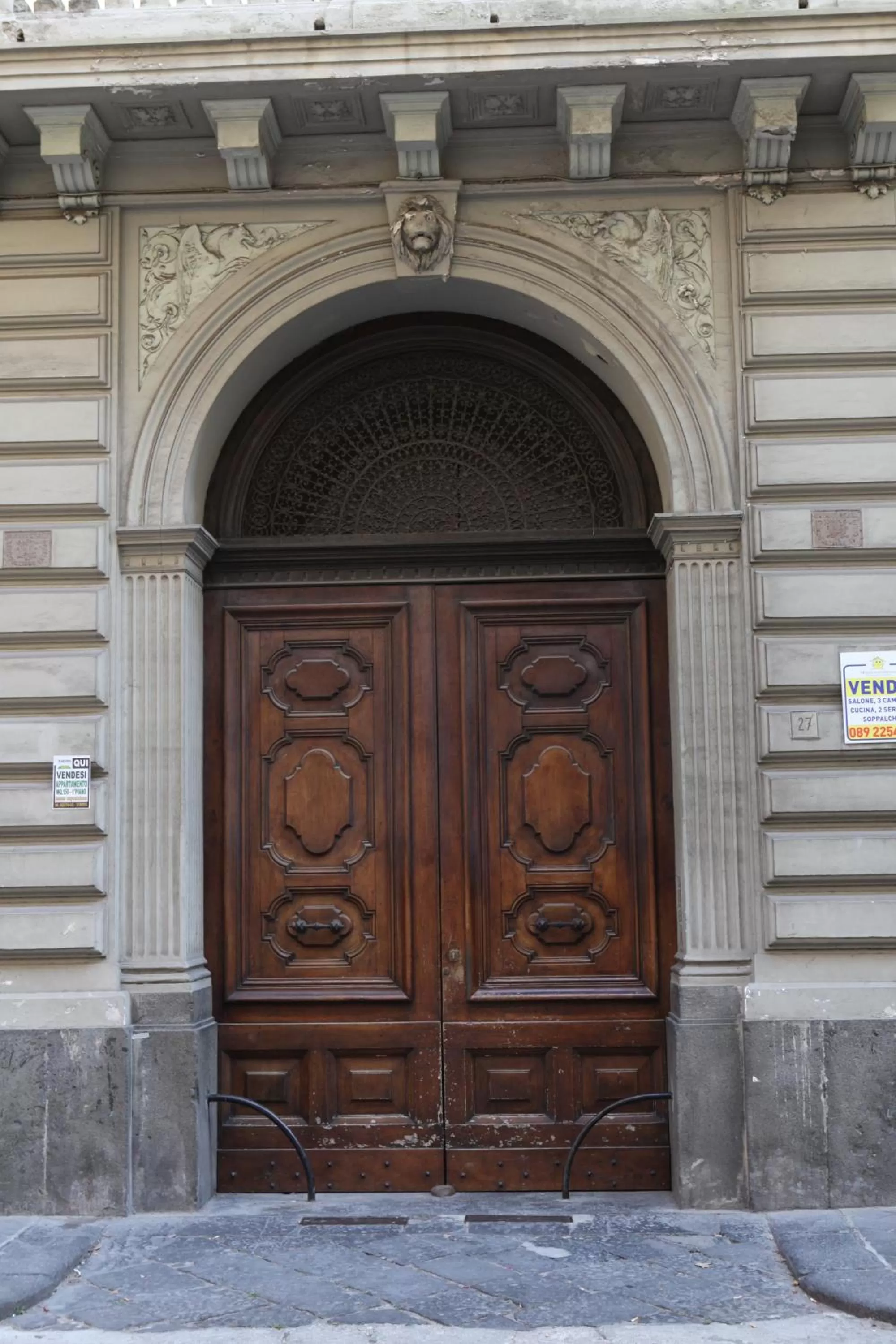 Facade/entrance in B&B Palazzo Scaramella