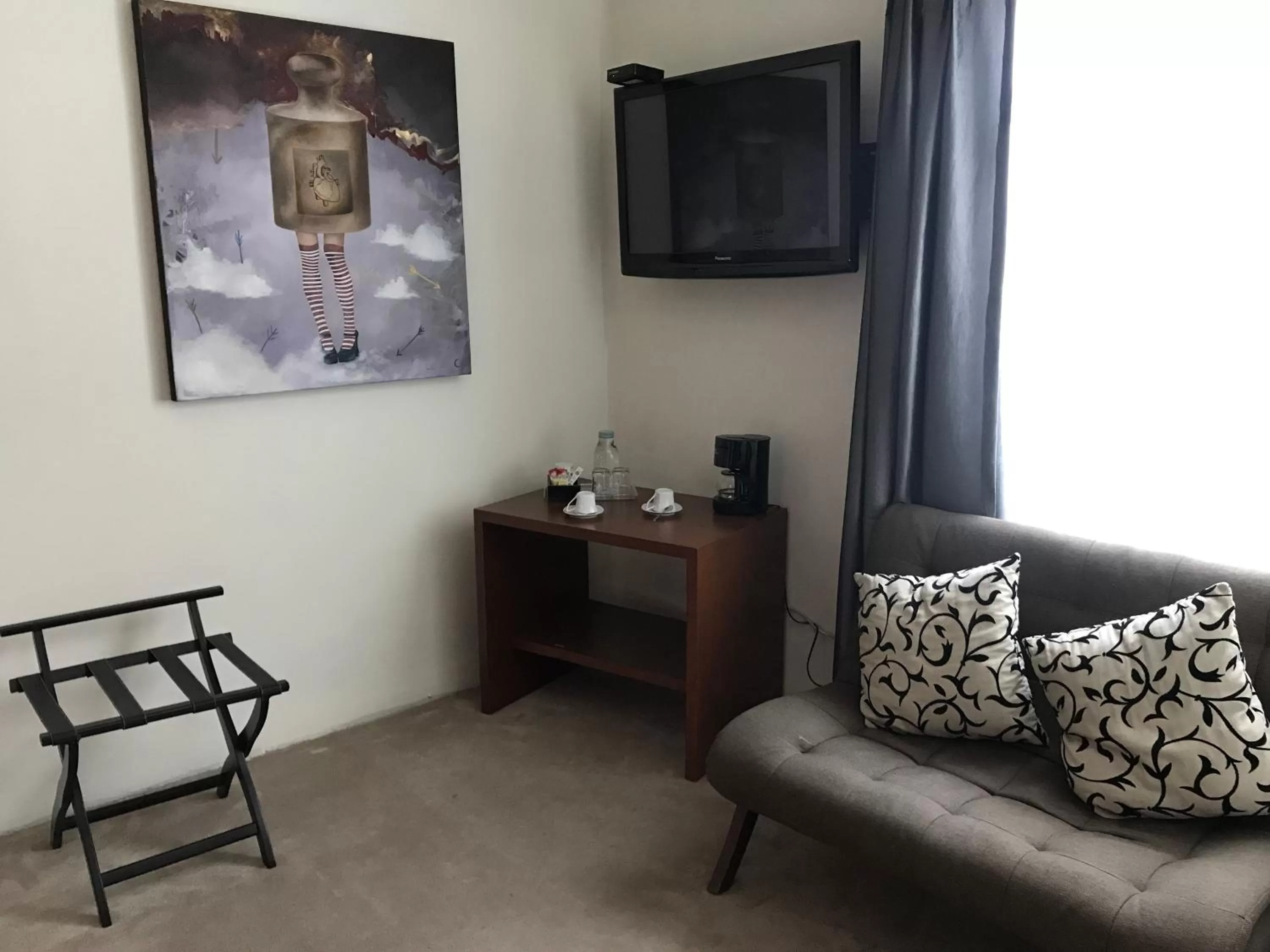 TV/Entertainment Center in Casa Monraz Hotel Boutique