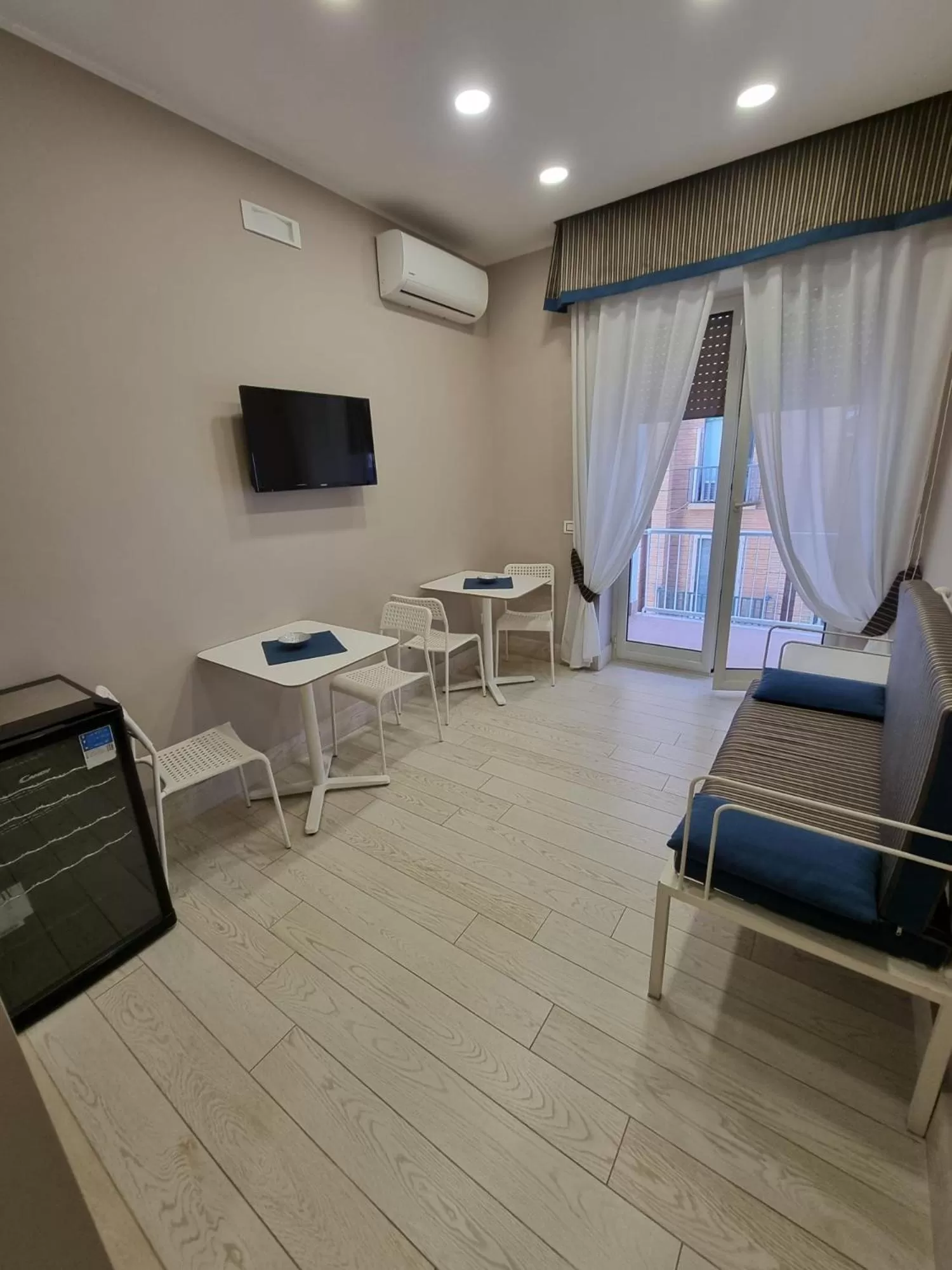 Communal lounge/ TV room, TV/Entertainment Center in Municipio sea