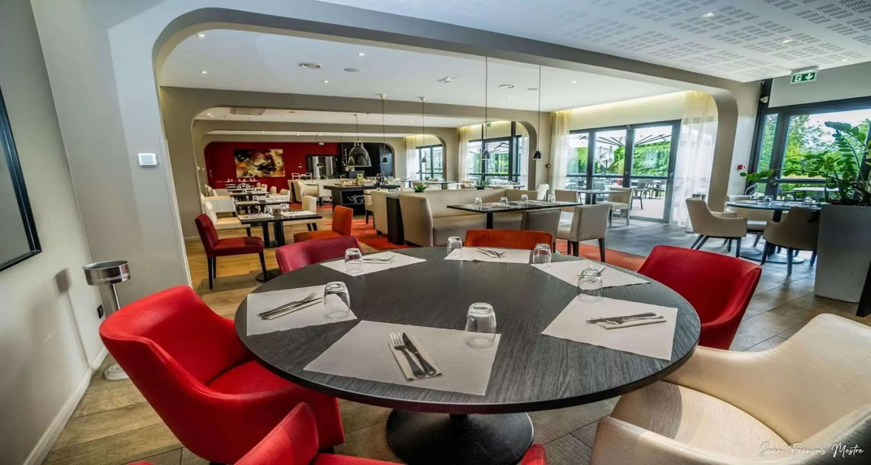 Restaurant/places to eat in Best Western Plus Metz Technopole