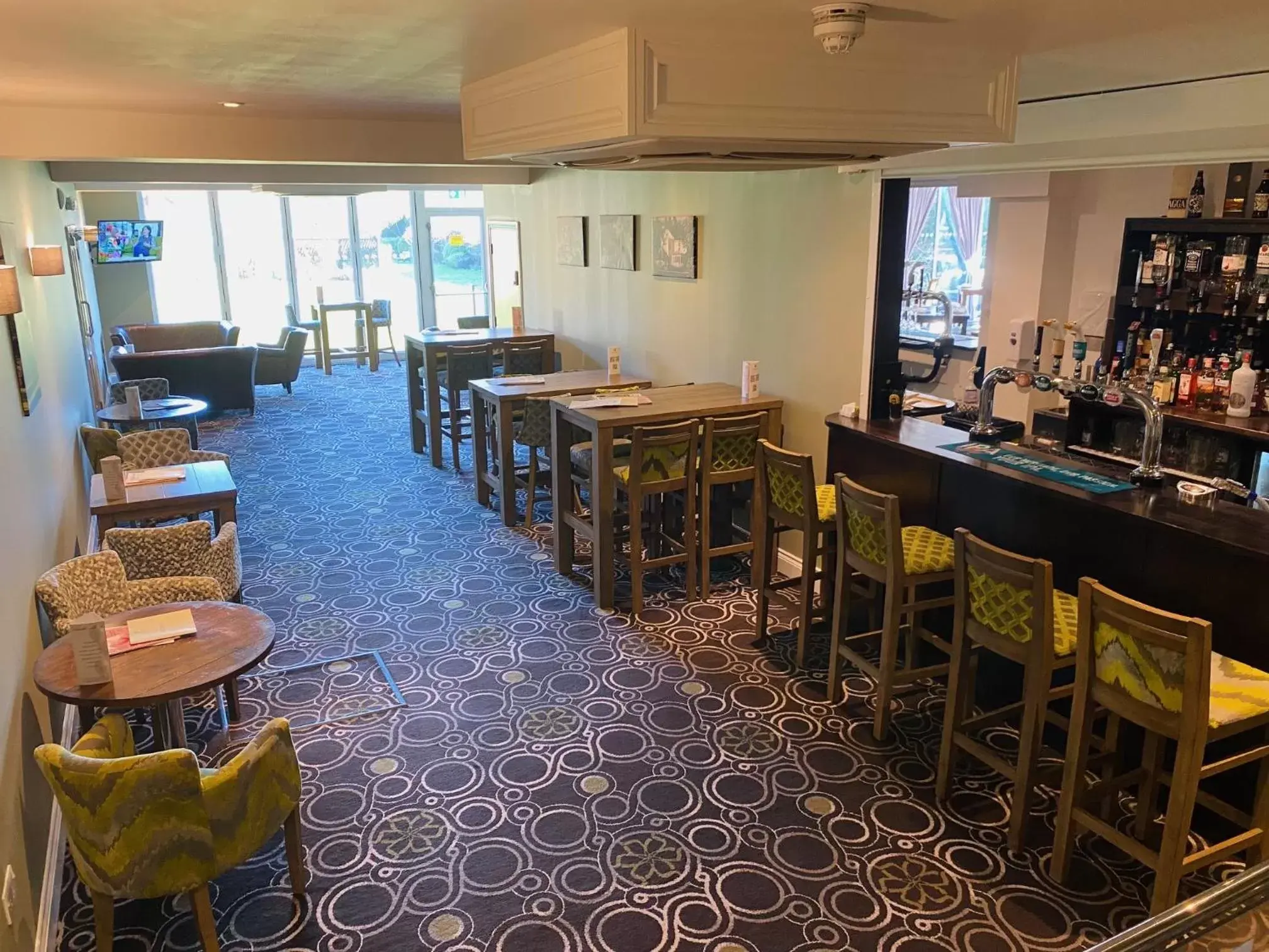 Lounge or bar, Restaurant/Places to Eat in Best Western Priory Hotel