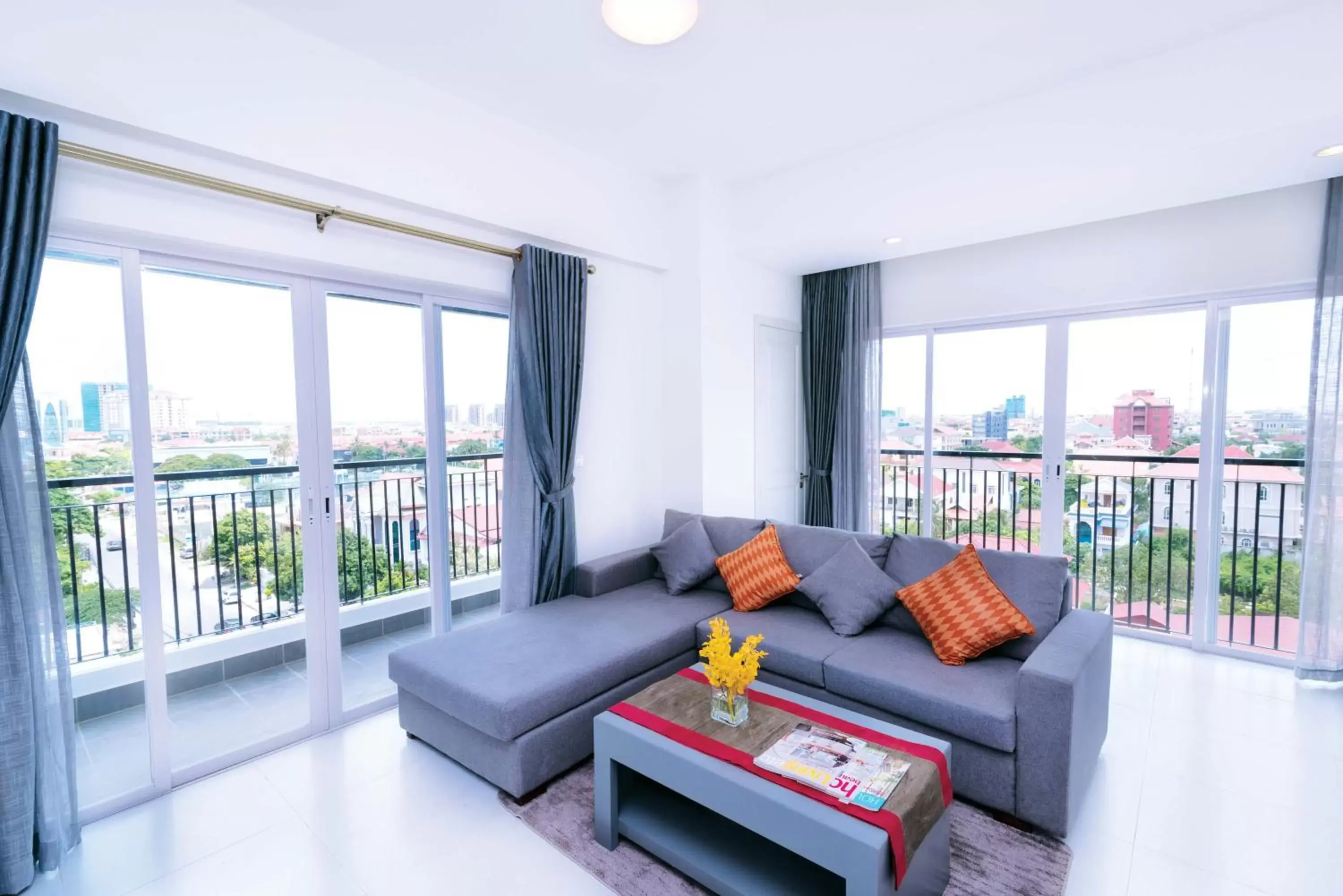 Living room, Seating Area in Sun Apartment