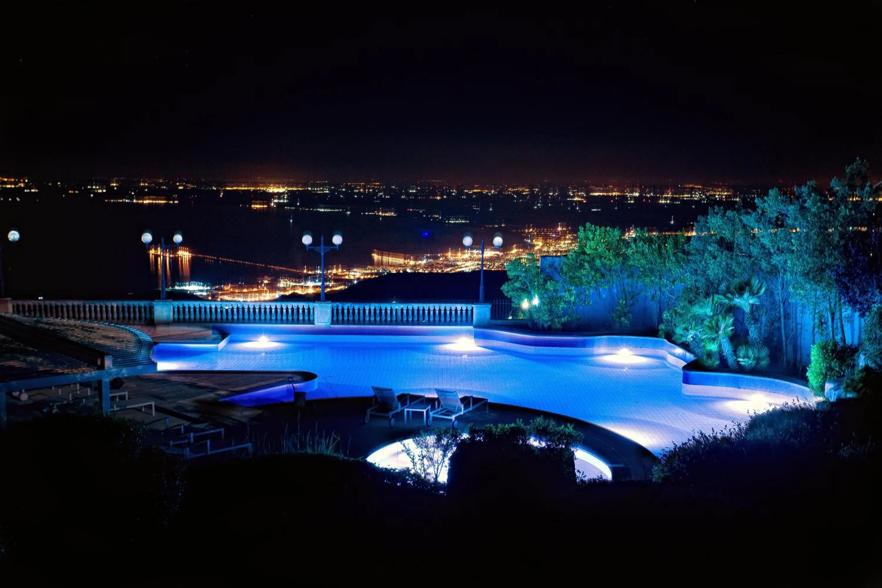 Swimming pool in Palace Hotel San Michele