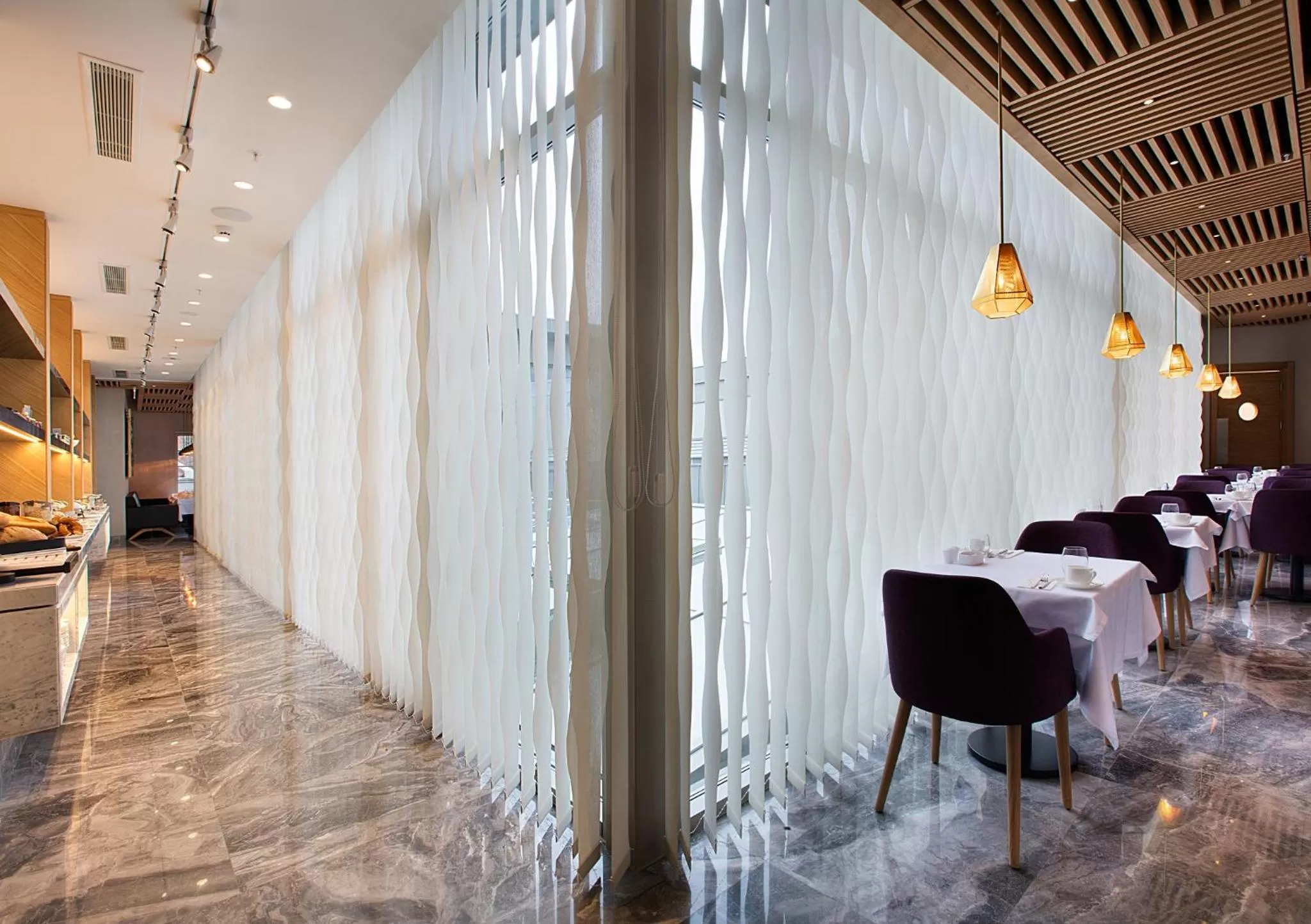 Restaurant/places to eat in Fer Hotel