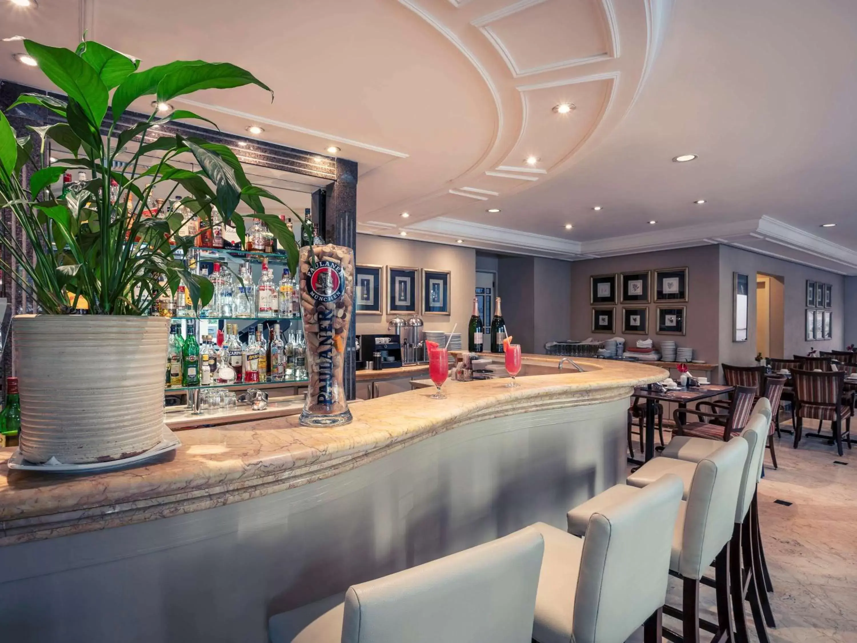 Lounge or bar, Restaurant/Places to Eat in Mercure Sao Paulo Pinheiros