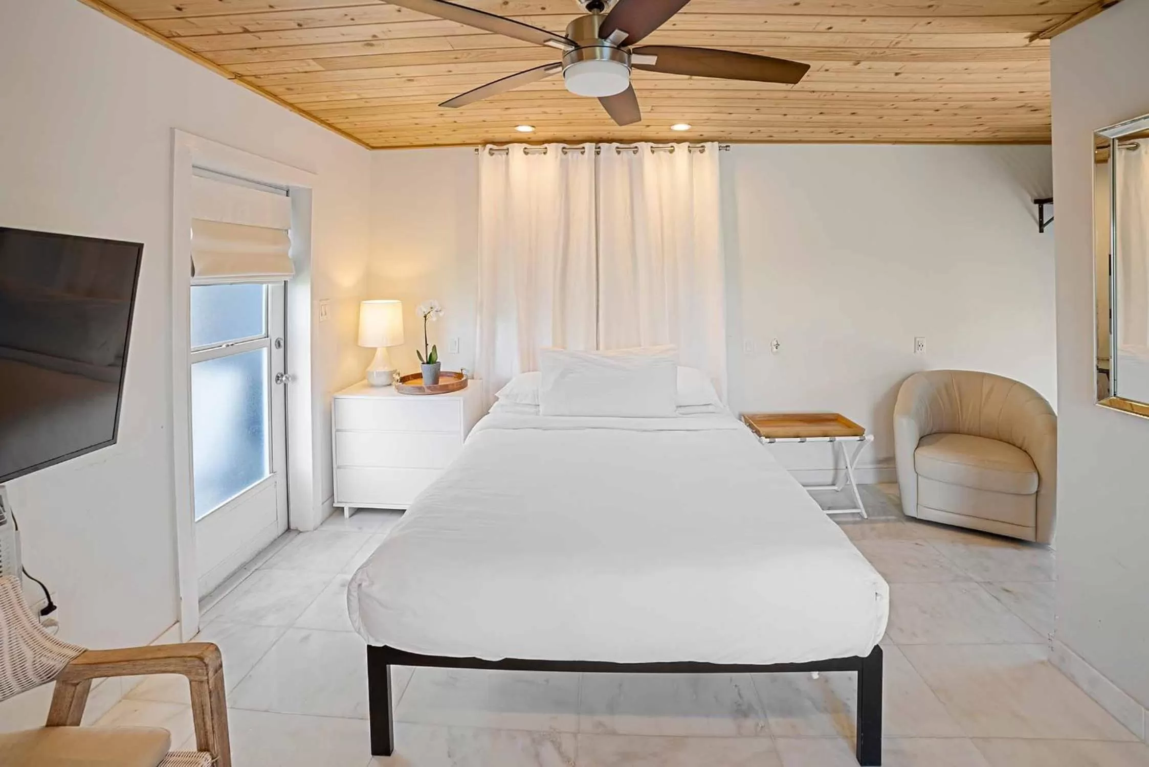 Bed in Casey Key Resort - Gulf Shores