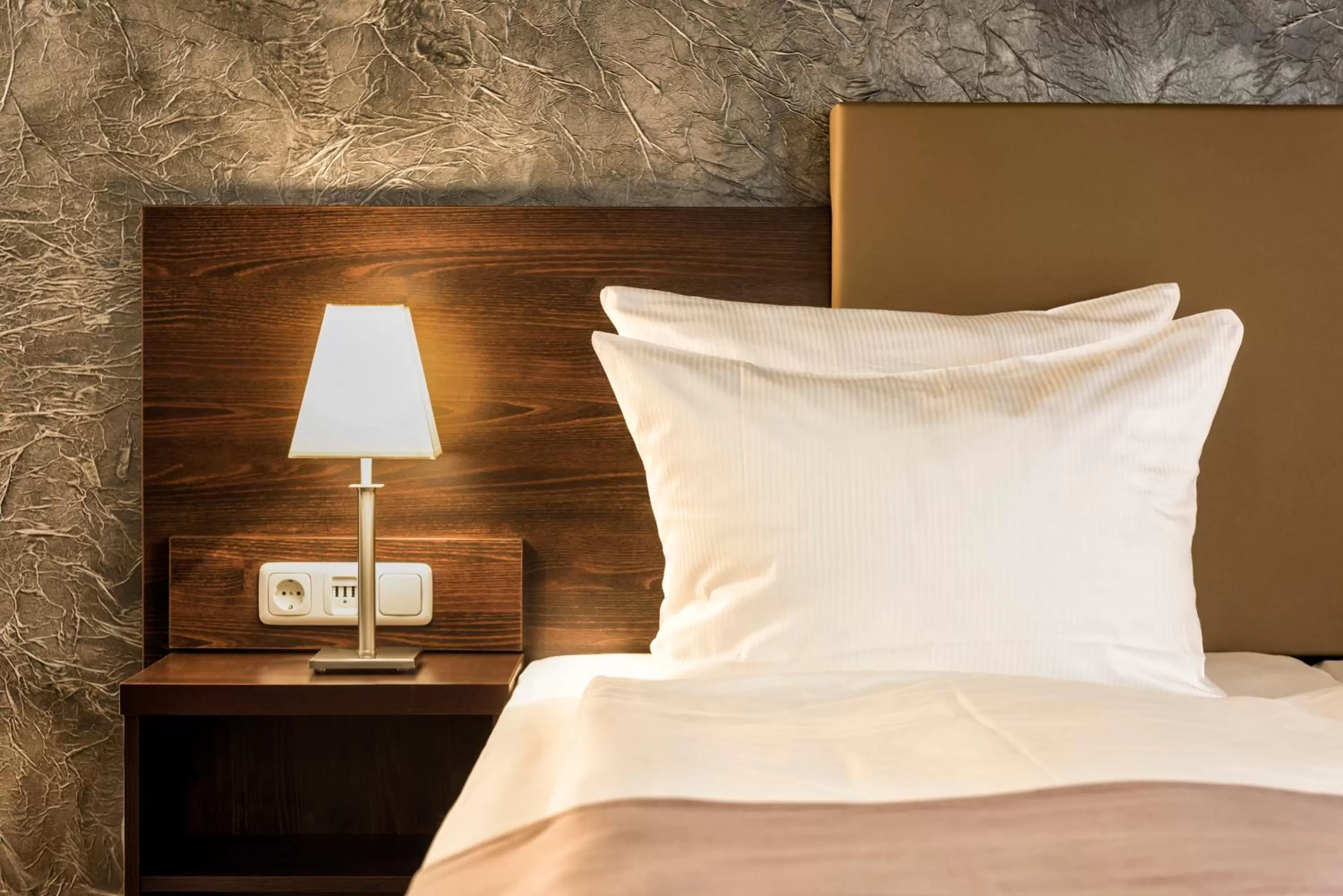 Decorative detail, Bed in Wyndham Garden Kassel