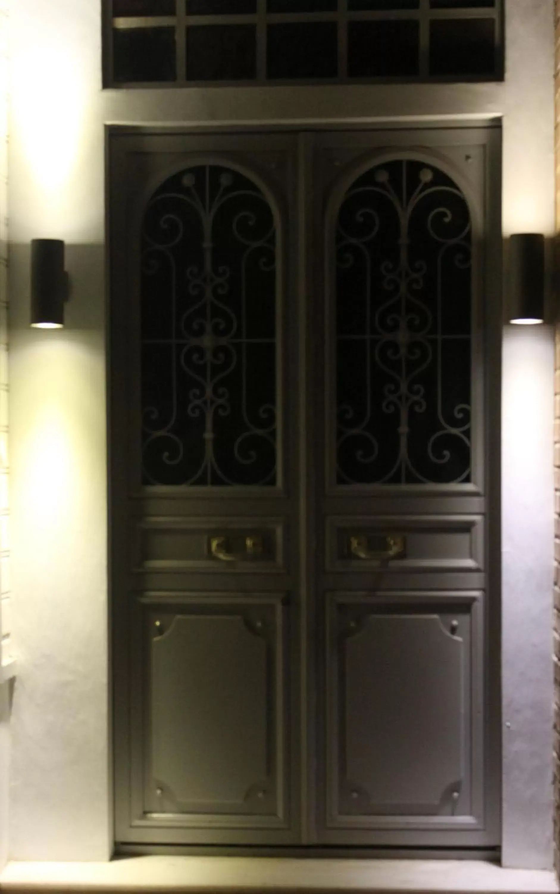 Facade/entrance in Dualis Hotel