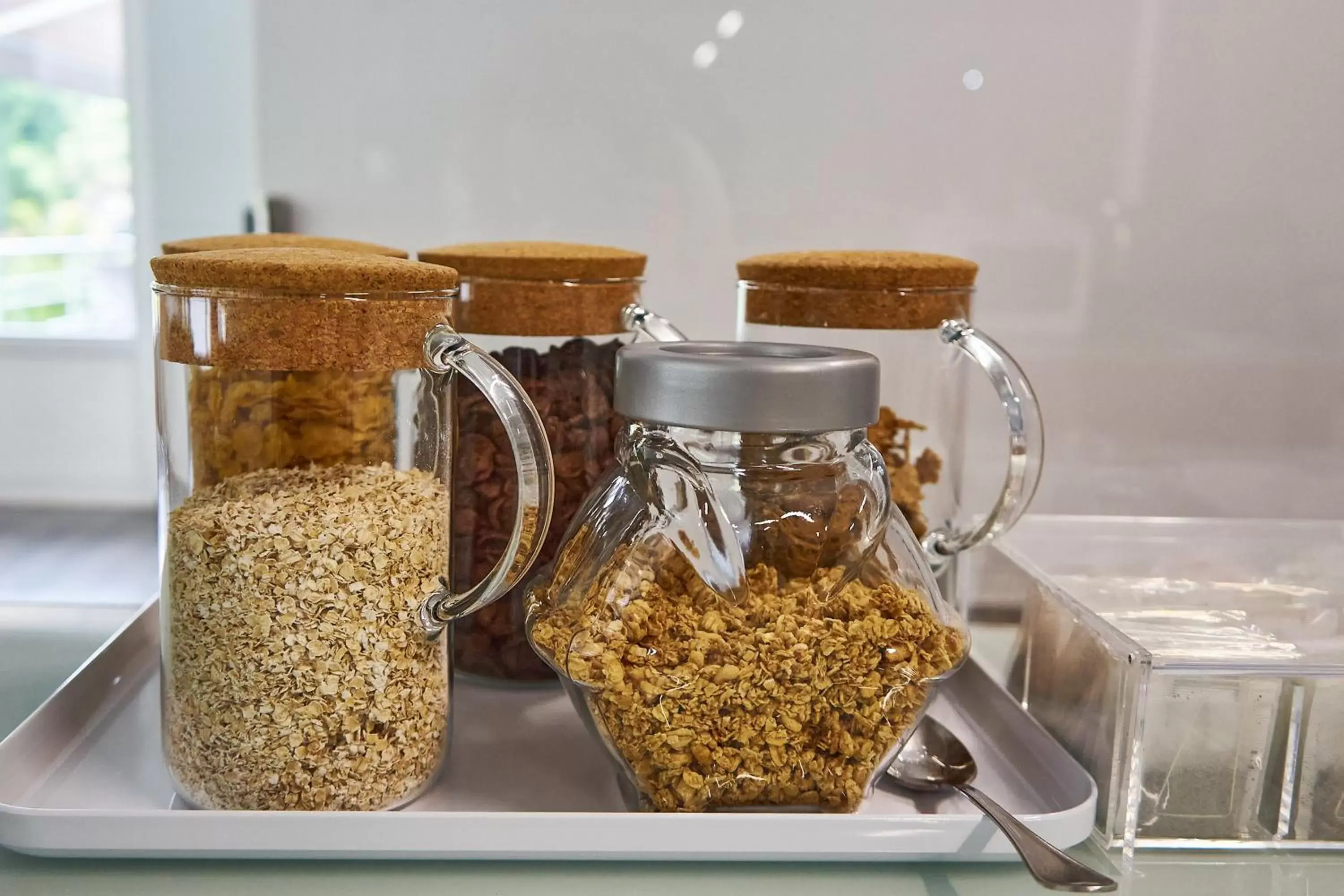 Coffee/tea facilities in Varzinn Hotel