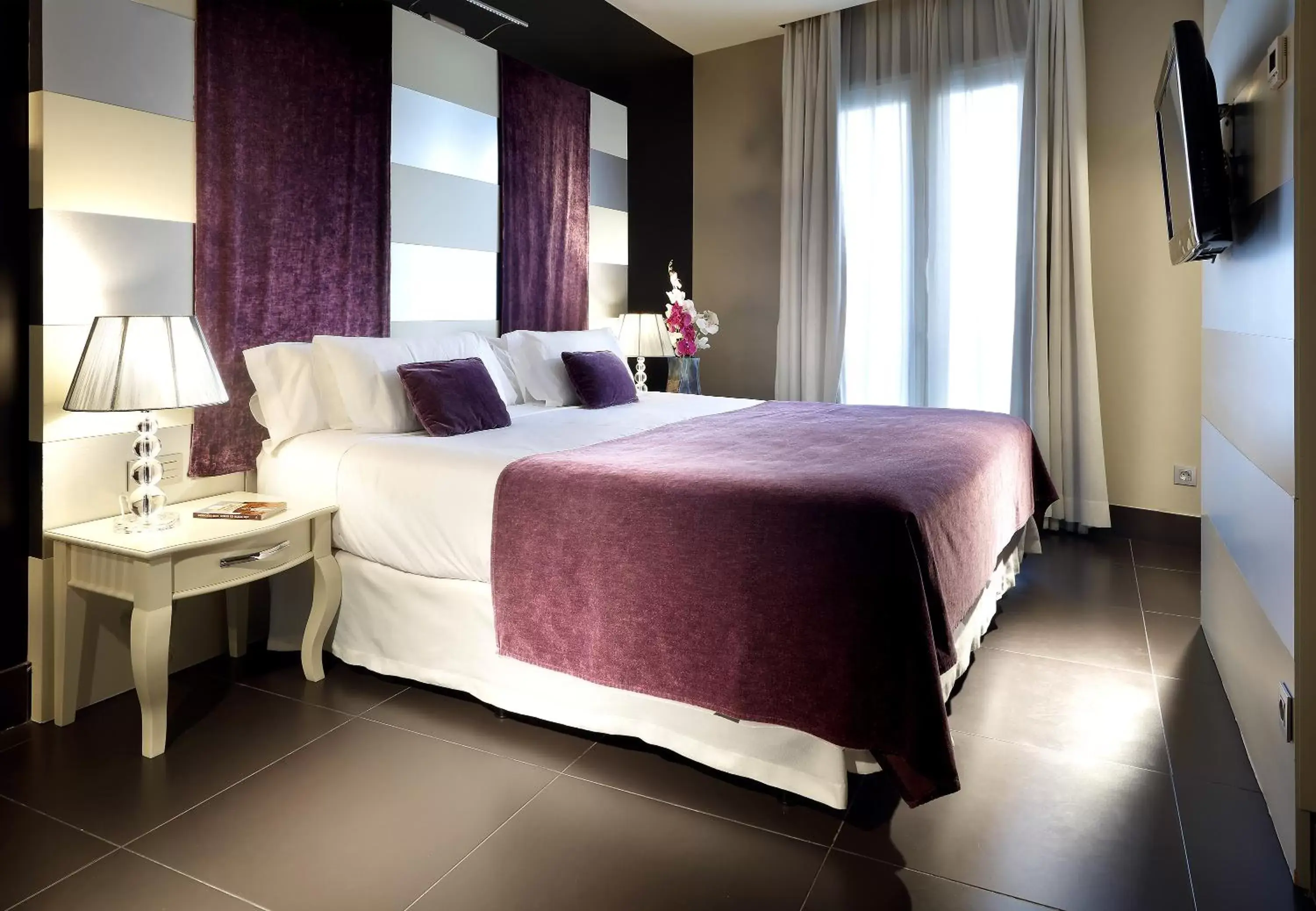 Bed, Room Photo in Eurostars Sevilla Boutique