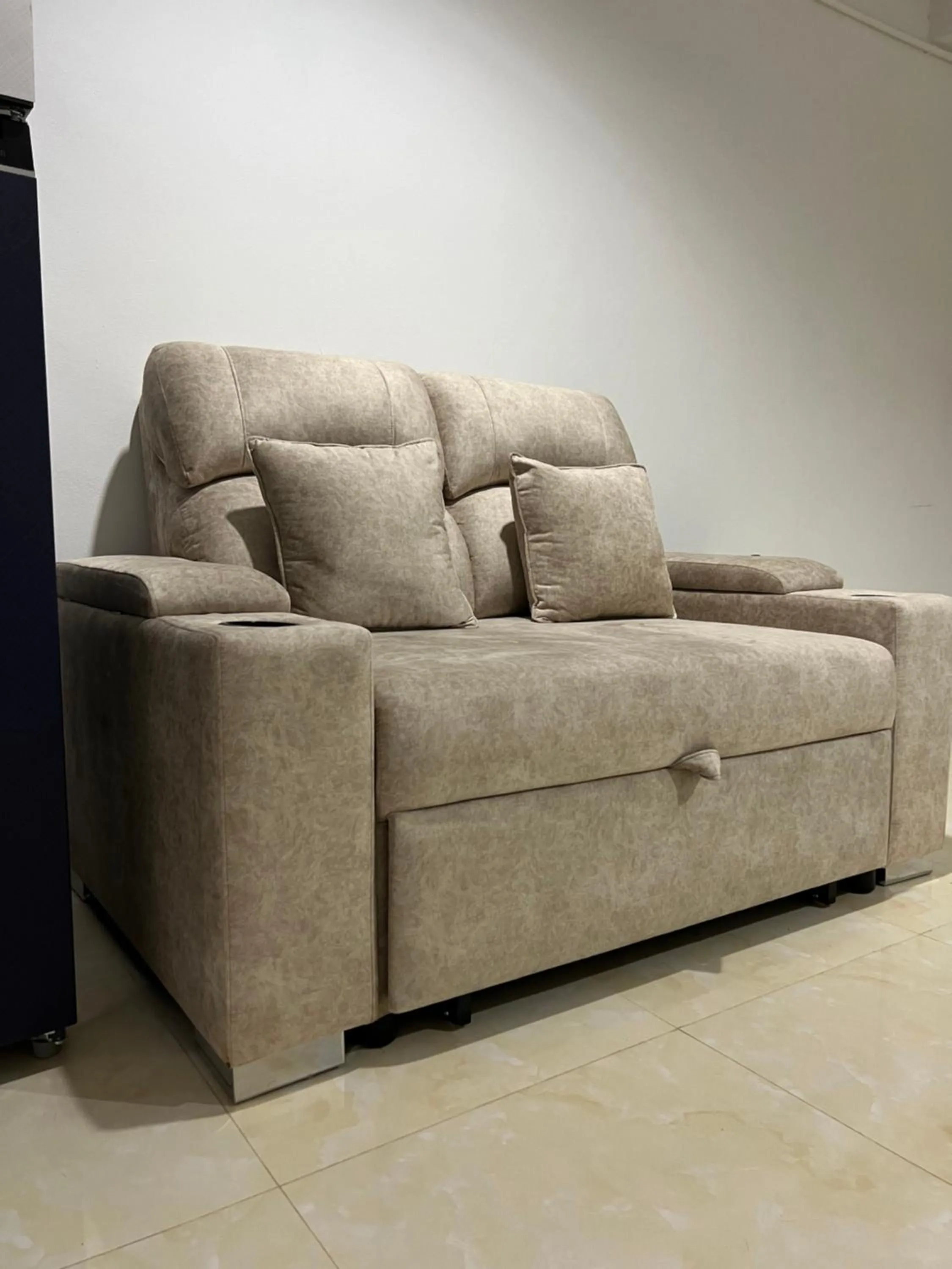 Seating area in Mall Suites Hotel