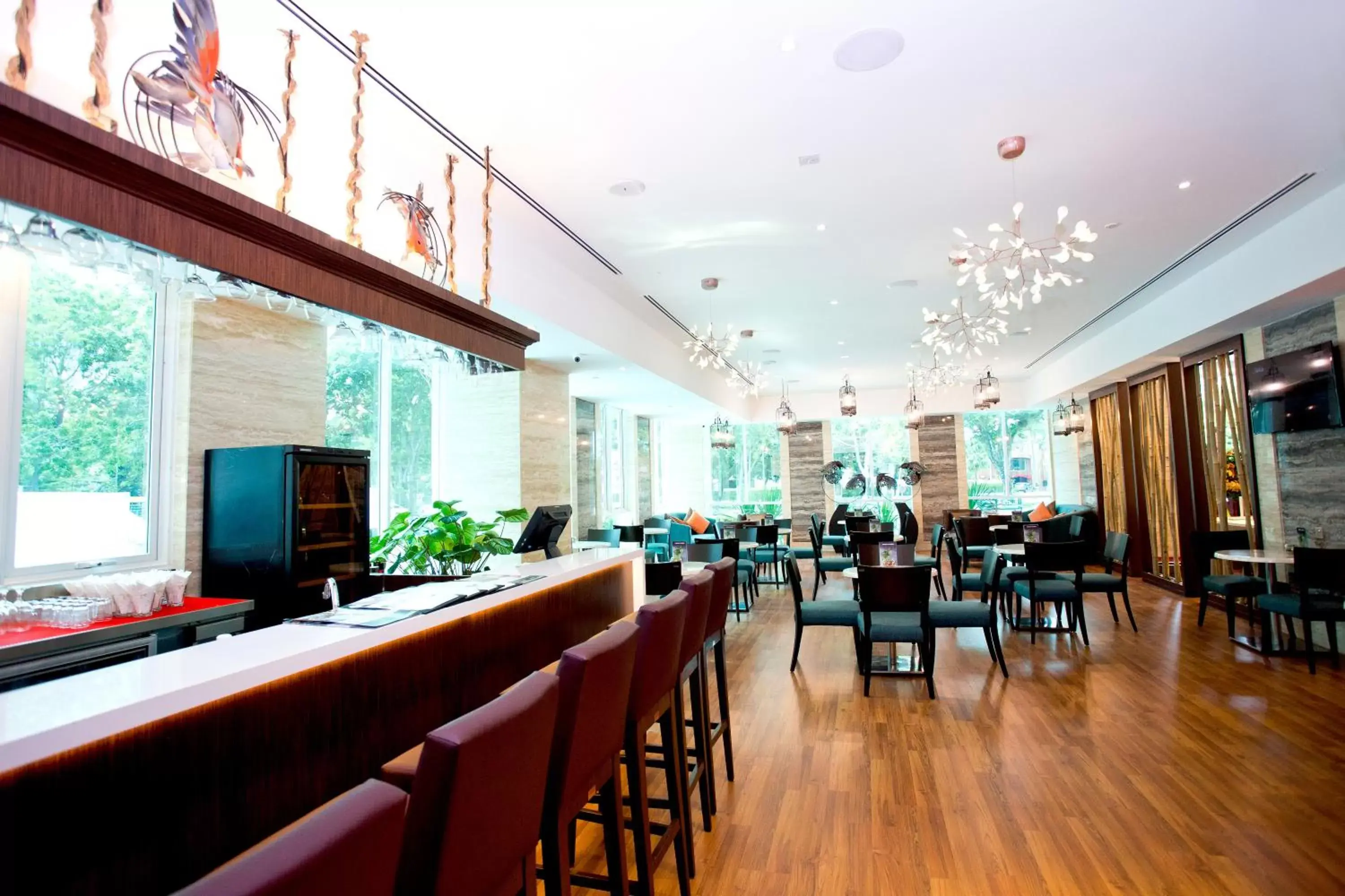 Lounge or bar, Restaurant/Places to Eat in Vouk Hotel Suites, Penang