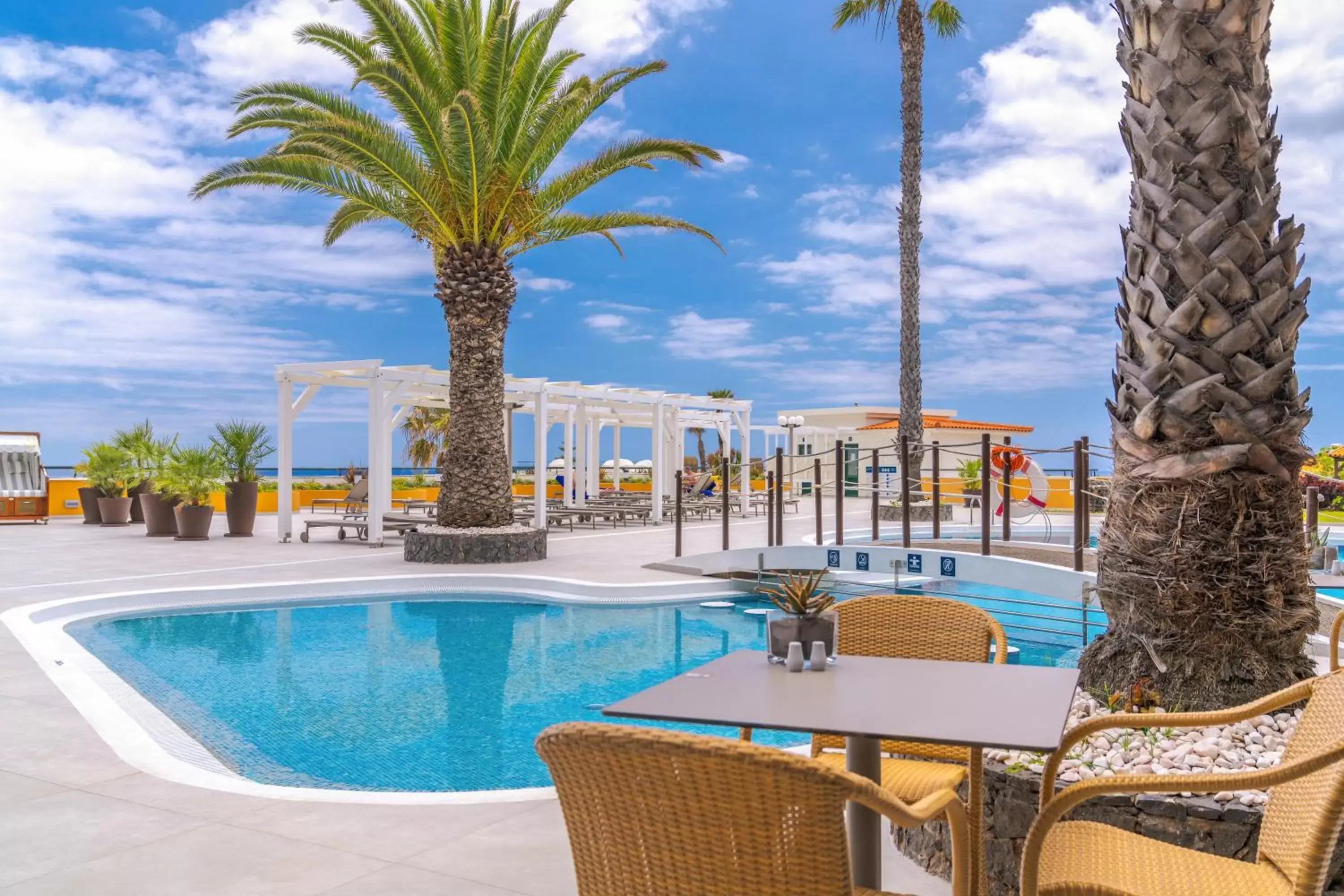 Swimming Pool in Sentido Galosol