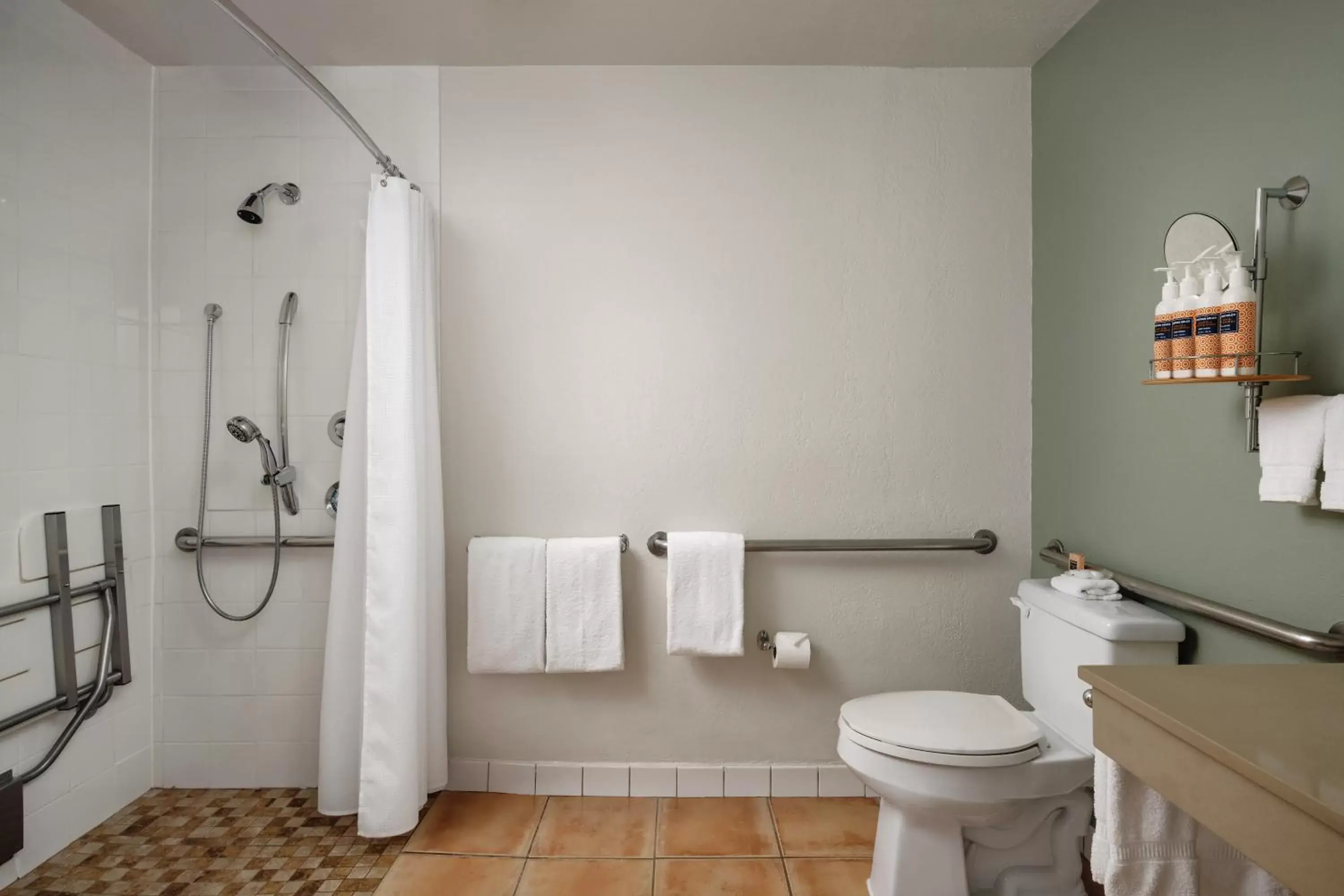 Shower, Bathroom in Avante, a JDV by Hyatt Hotel