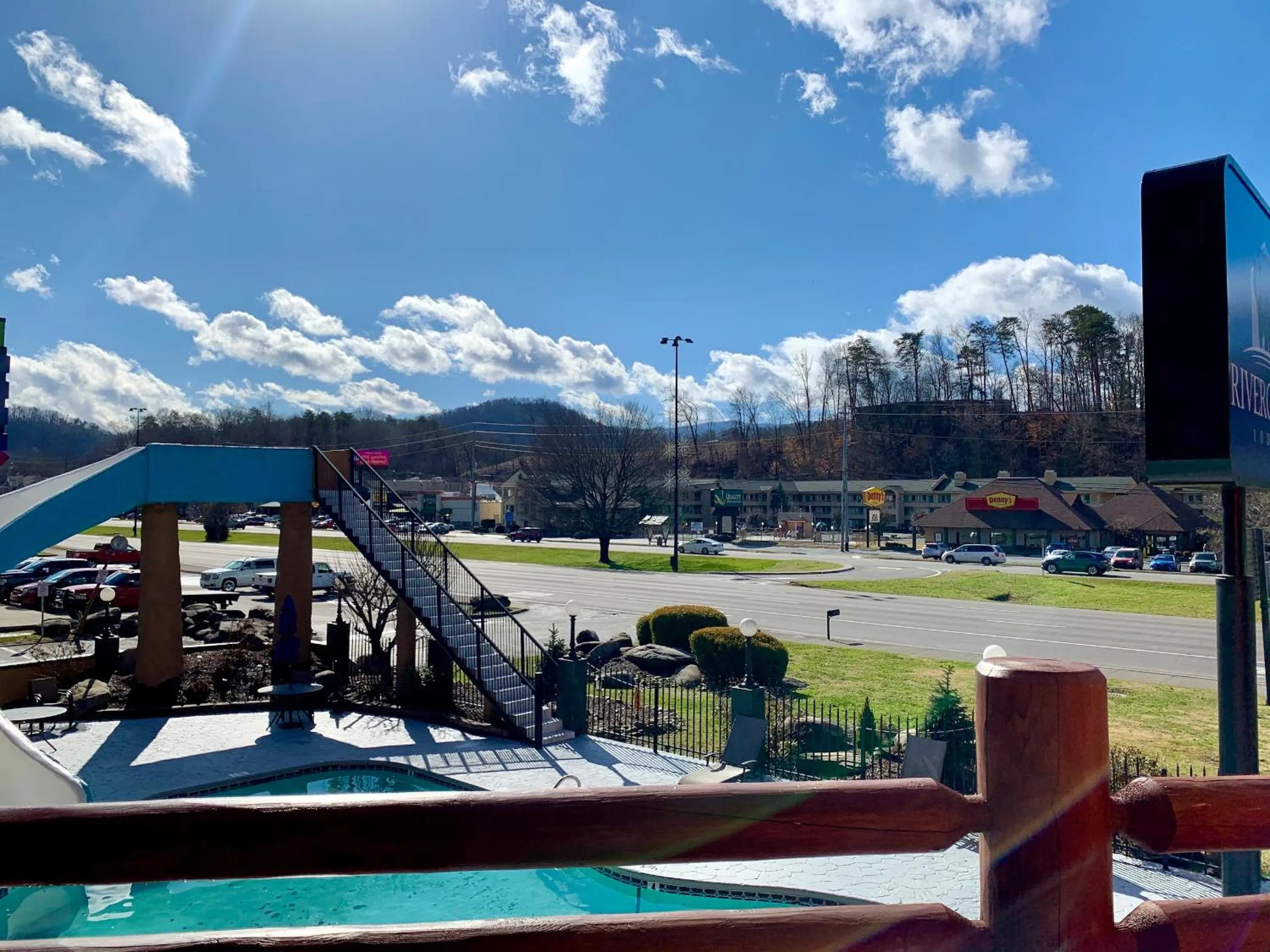 Balcony/Terrace in Riverchase Lodge