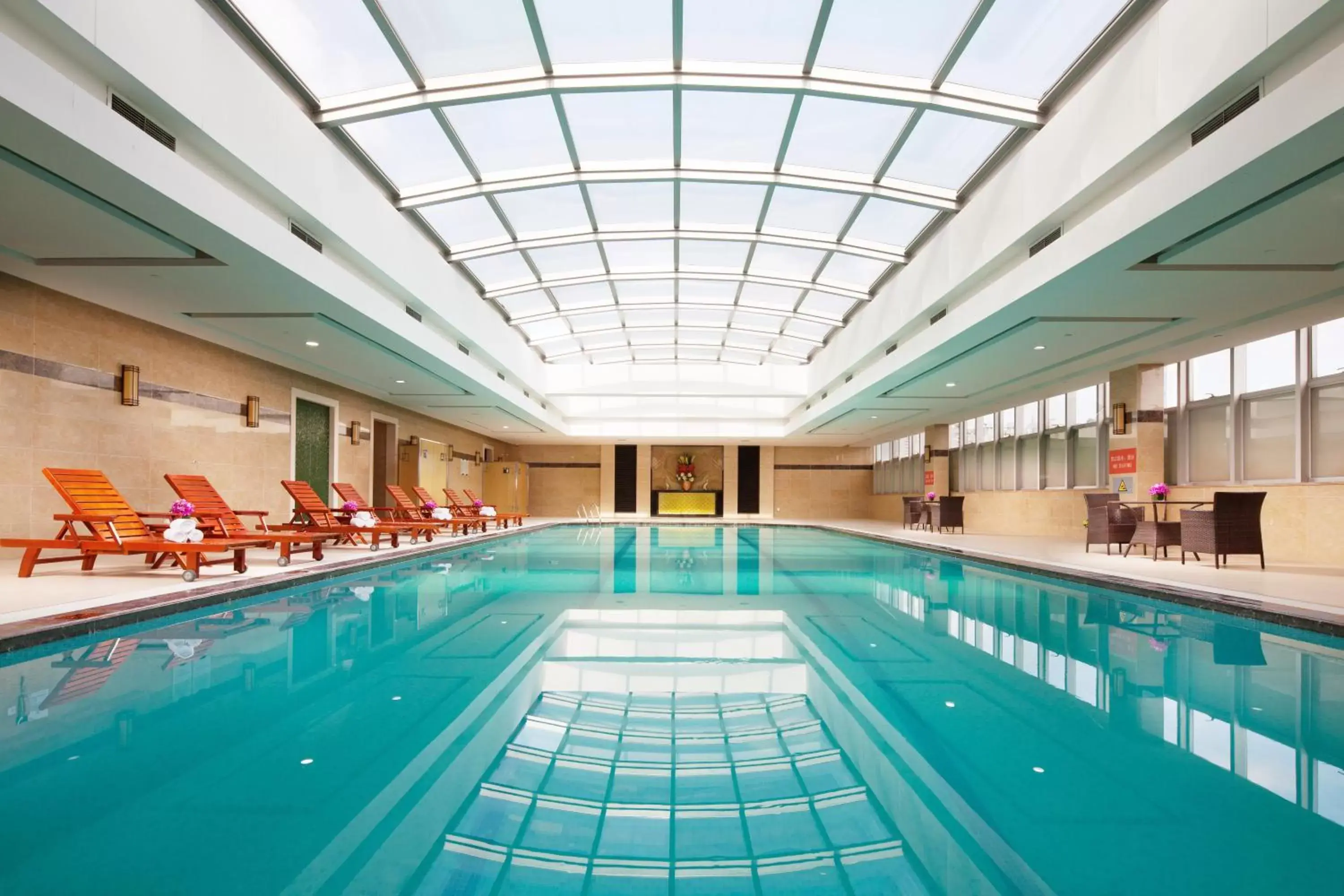 Pool view in Jin Jiang Tower Pool view in Jin Jiang Tower