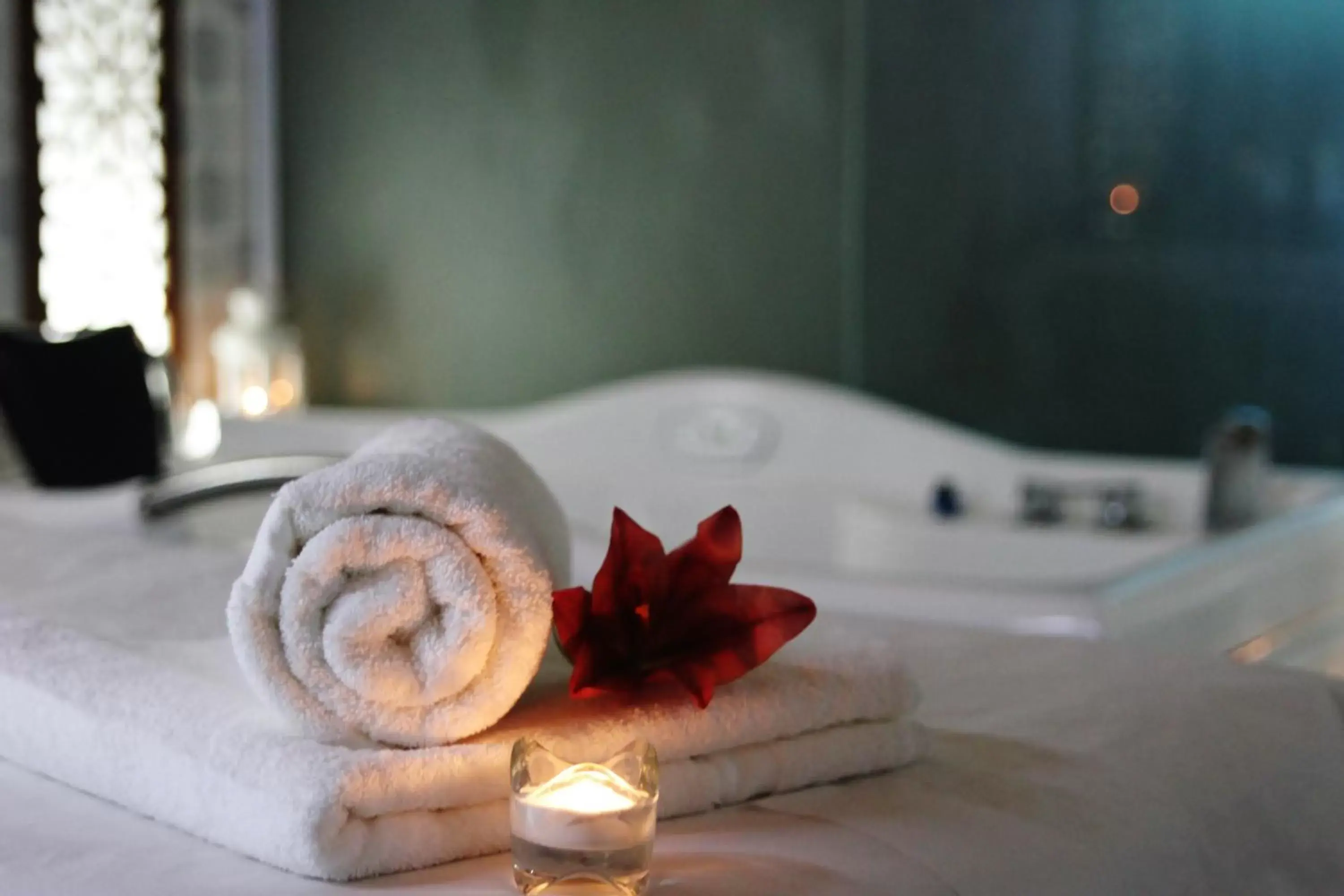 Hot Spring Bath, Bed in Carawan Al Fahad Hotel Hot Spring Bath, Bed in Carawan Al Fahad Hotel