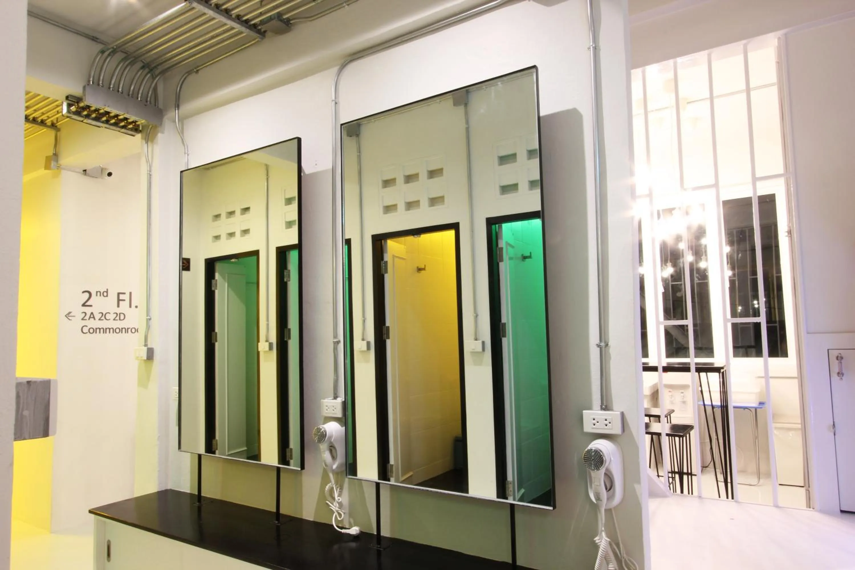 Area and facilities in Diff Hostel