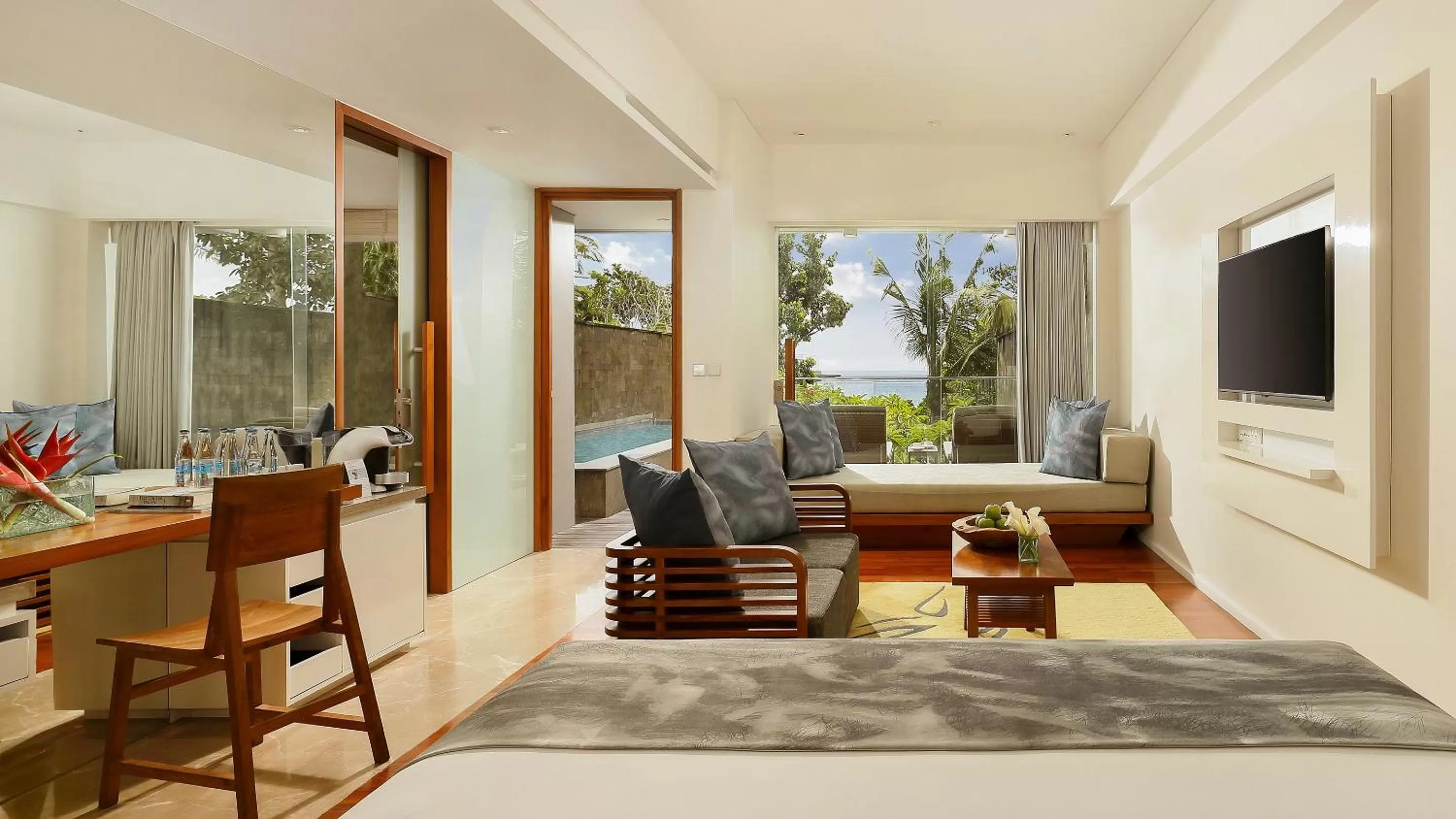 Seating area in Maya Sanur Resort & Spa