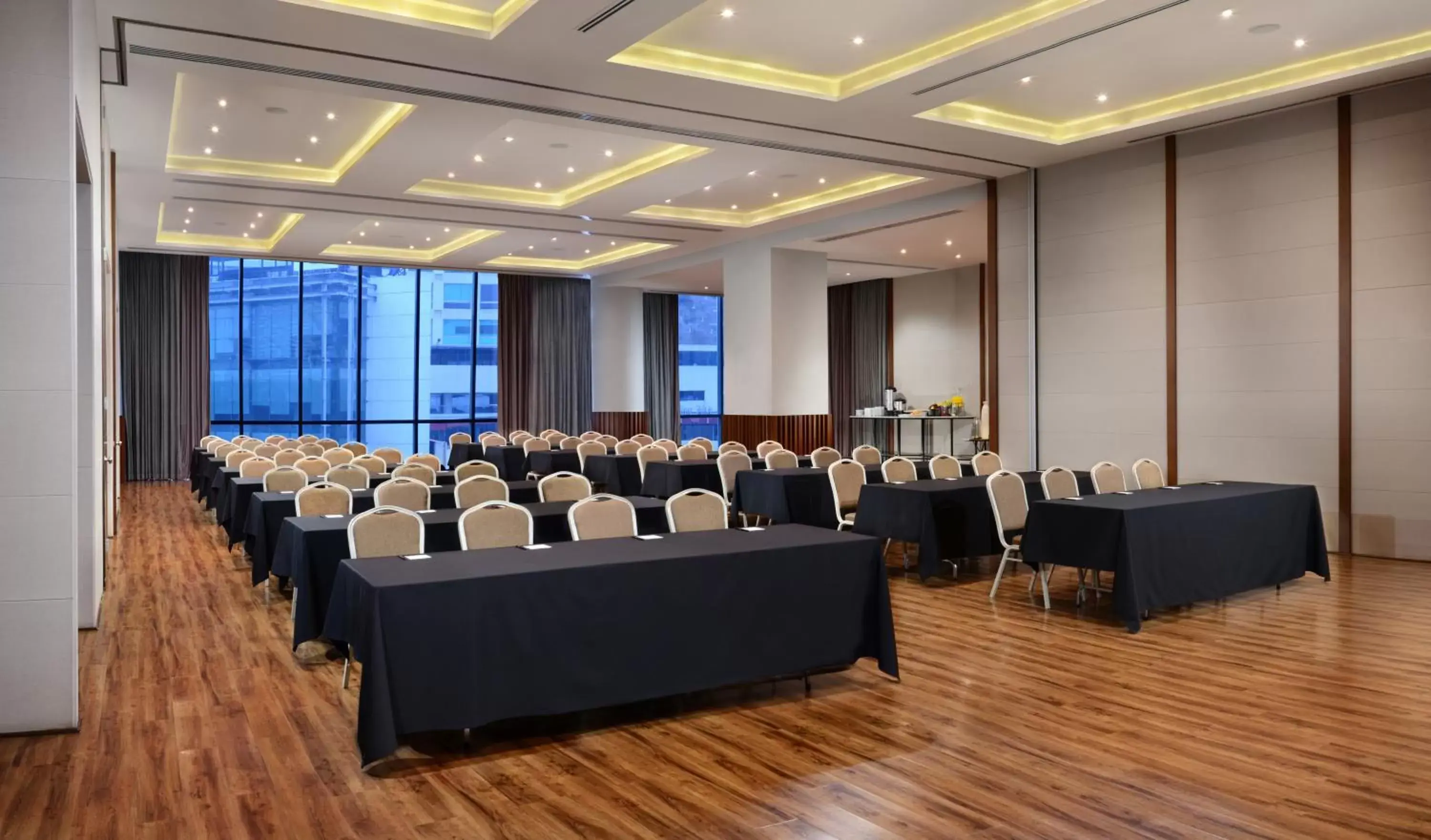 Meeting/conference room in AC Hotel by Marriott Santa Fe